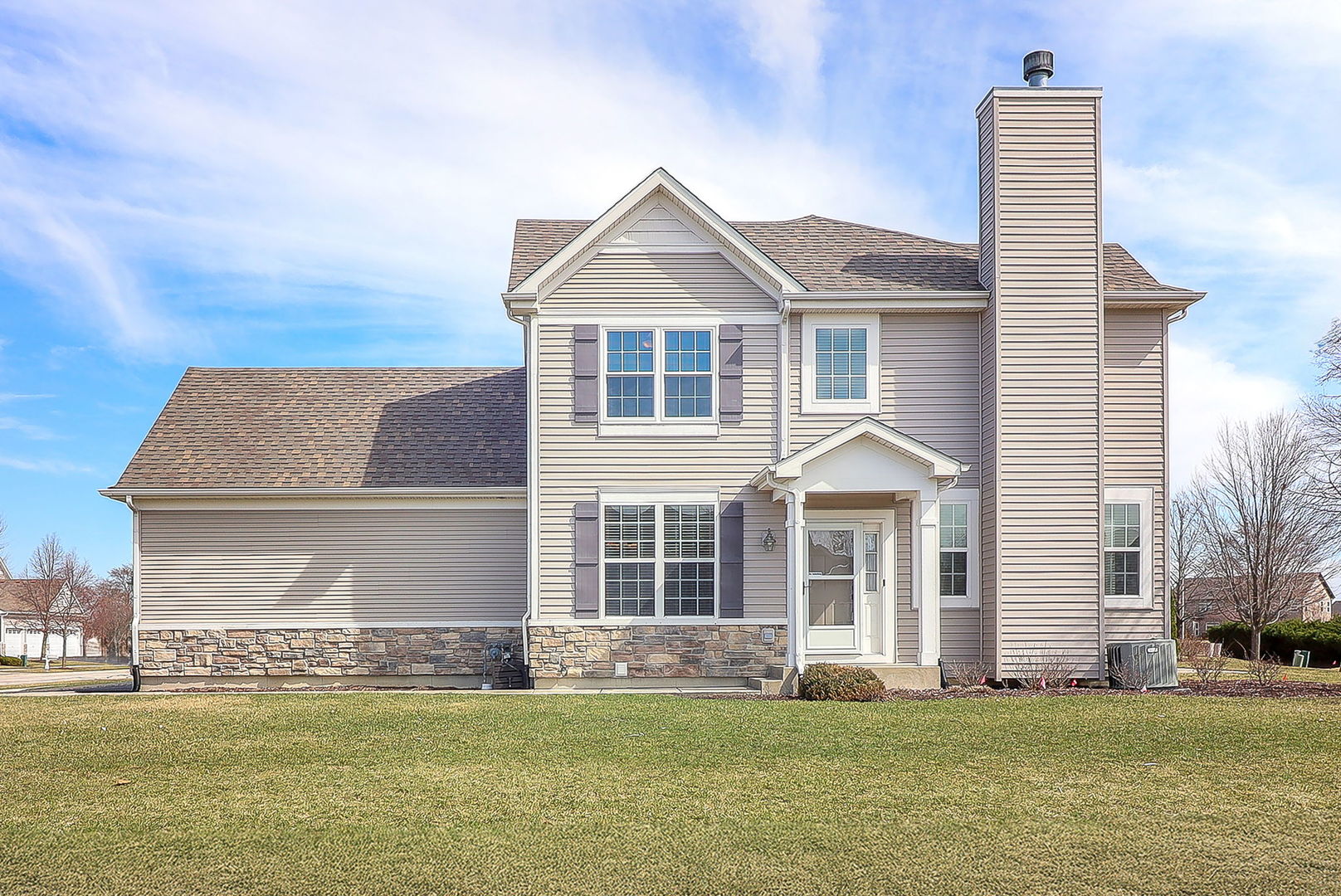 25411 Cove Court Property Photo