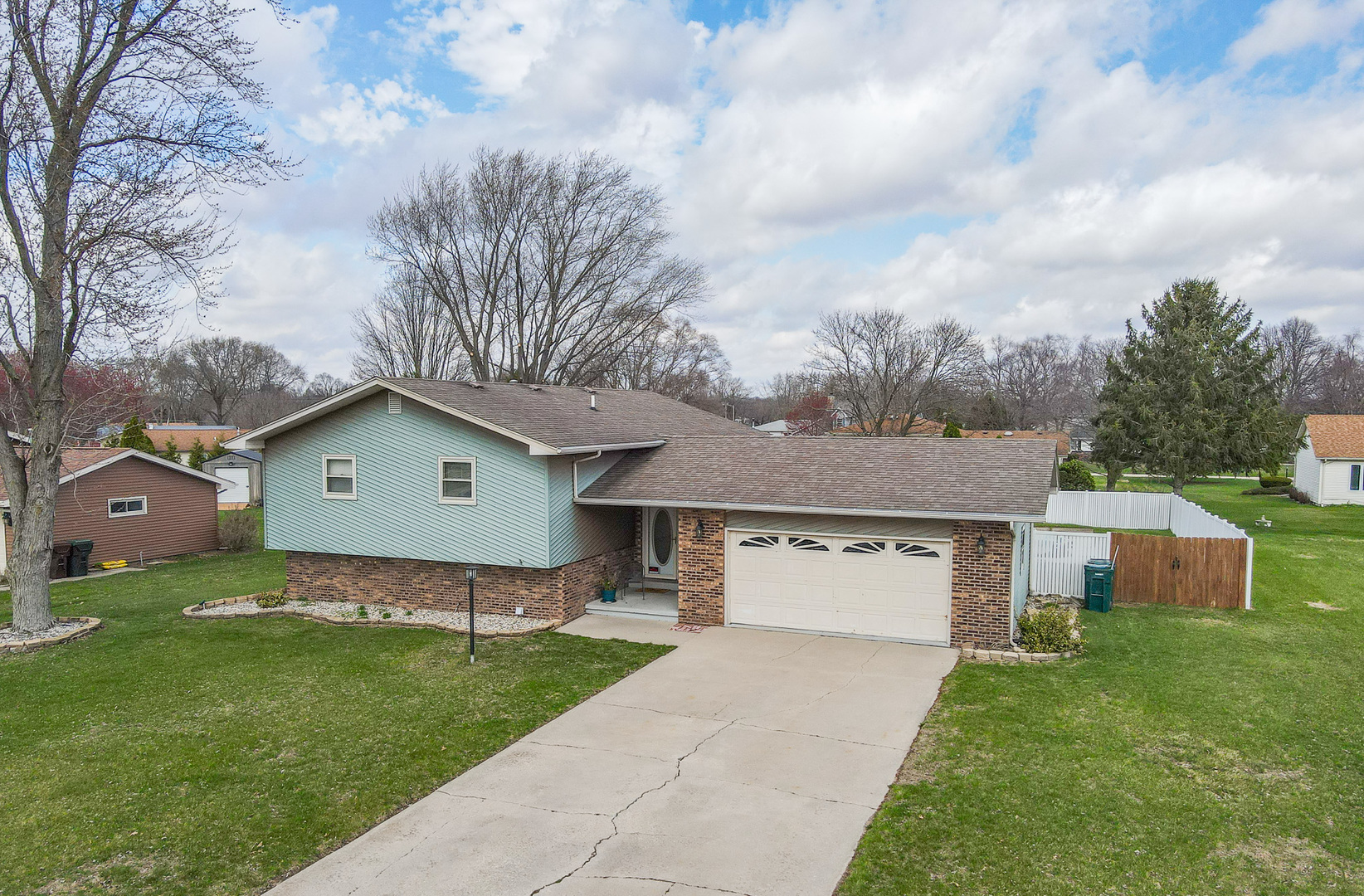6279 Warren Street Property Photo