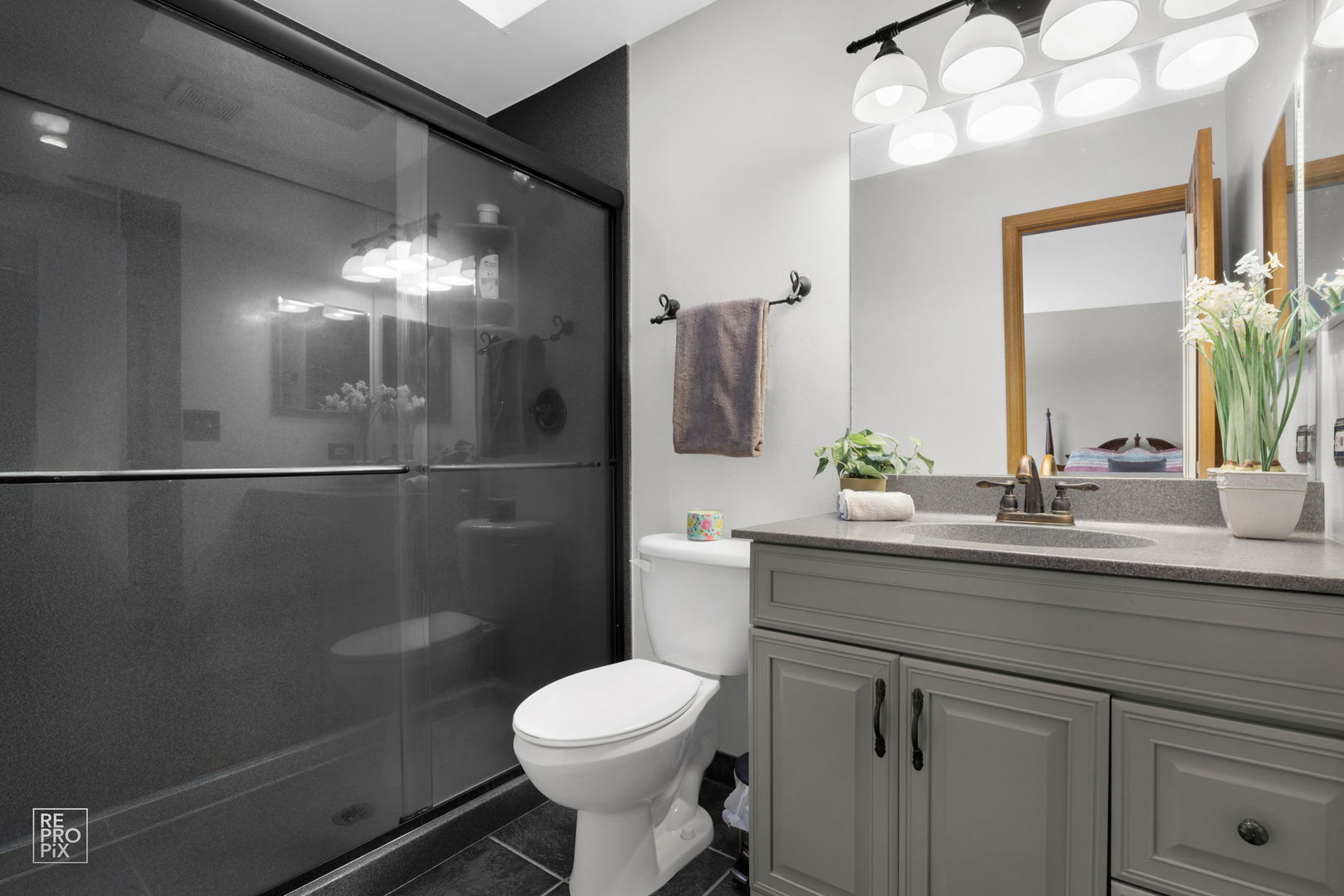 4n535 Foxfield Drive Property Photo 17