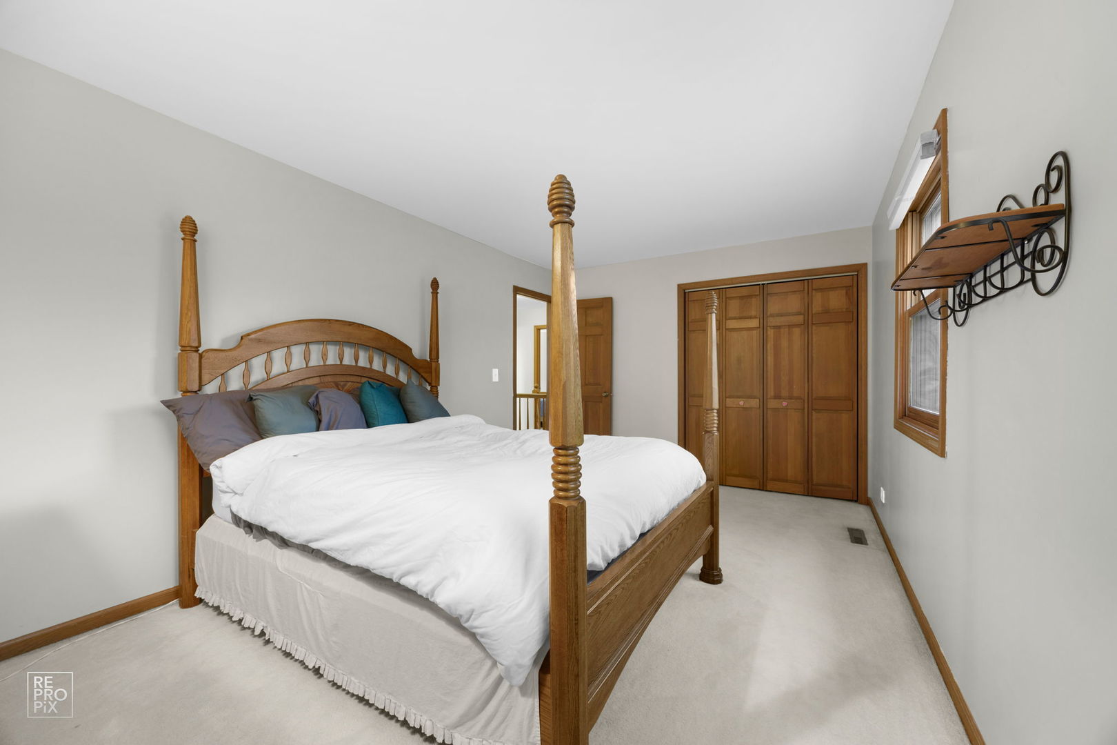 4n535 Foxfield Drive Property Photo 19