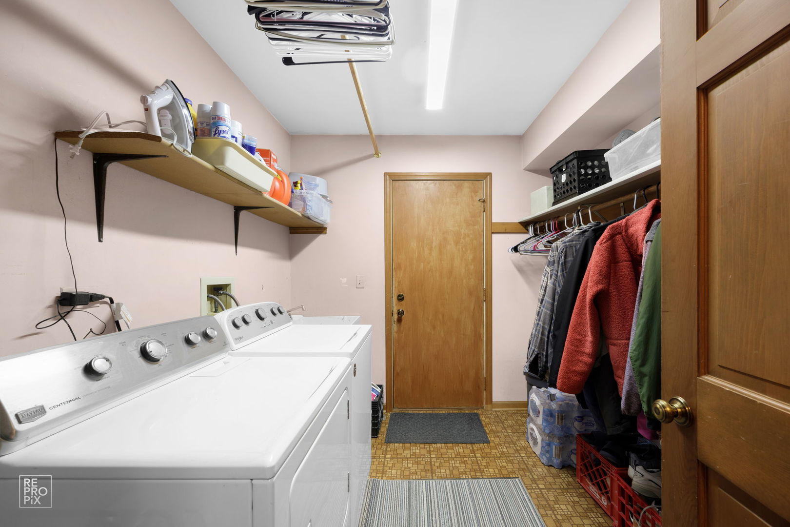 4n535 Foxfield Drive Property Photo 27