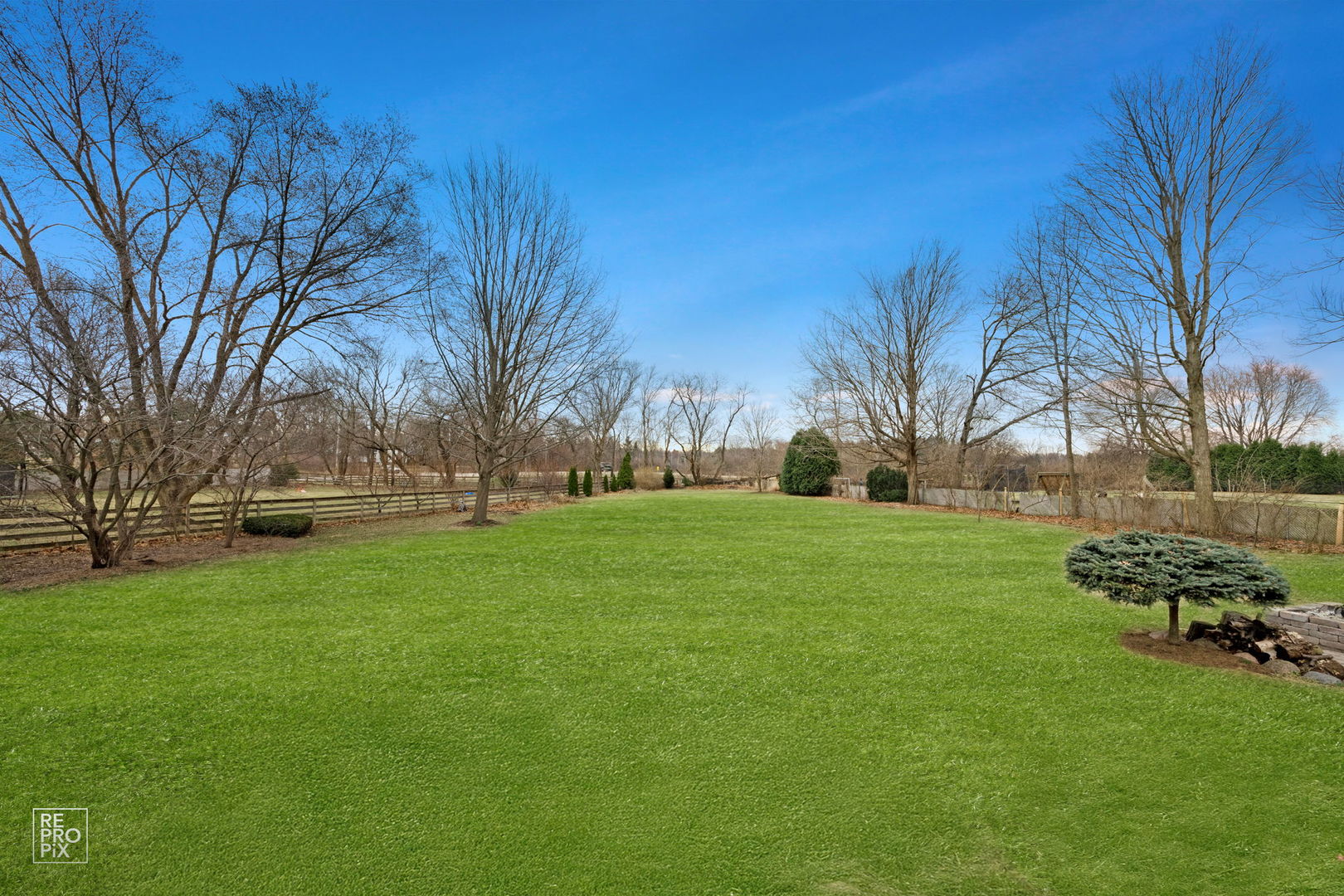 4n535 Foxfield Drive Property Photo 32