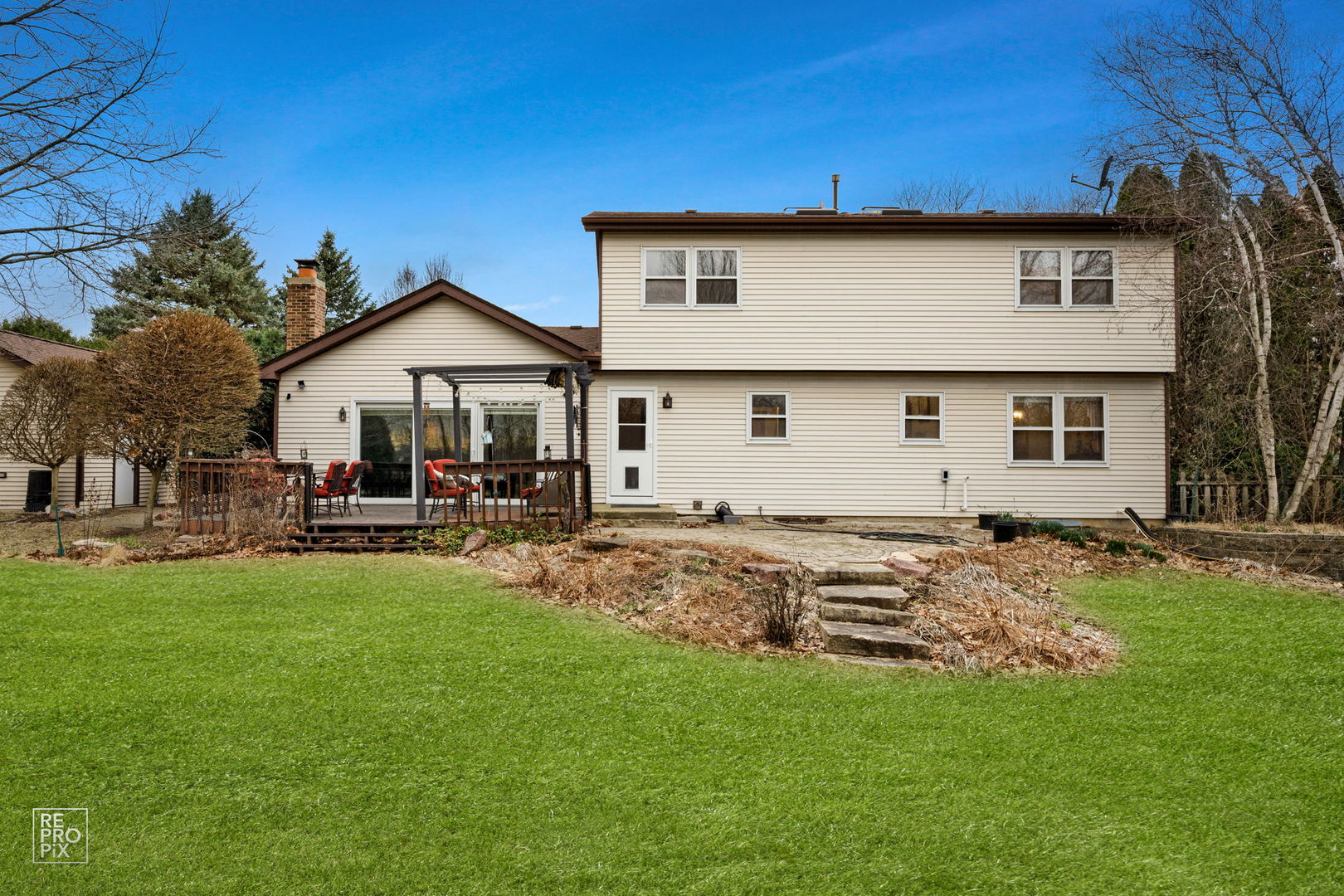 4n535 Foxfield Drive Property Photo 33