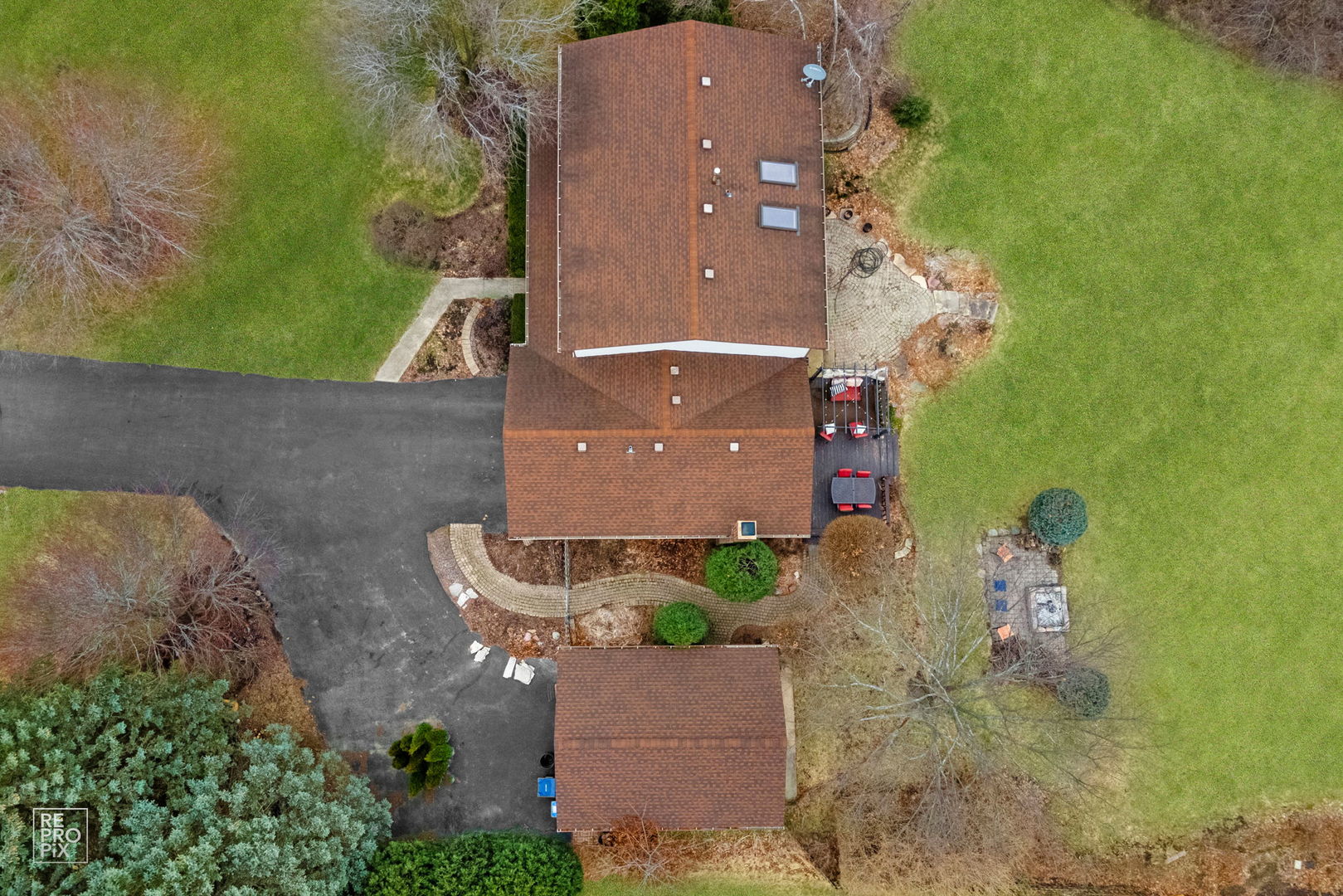 4n535 Foxfield Drive Property Photo 35