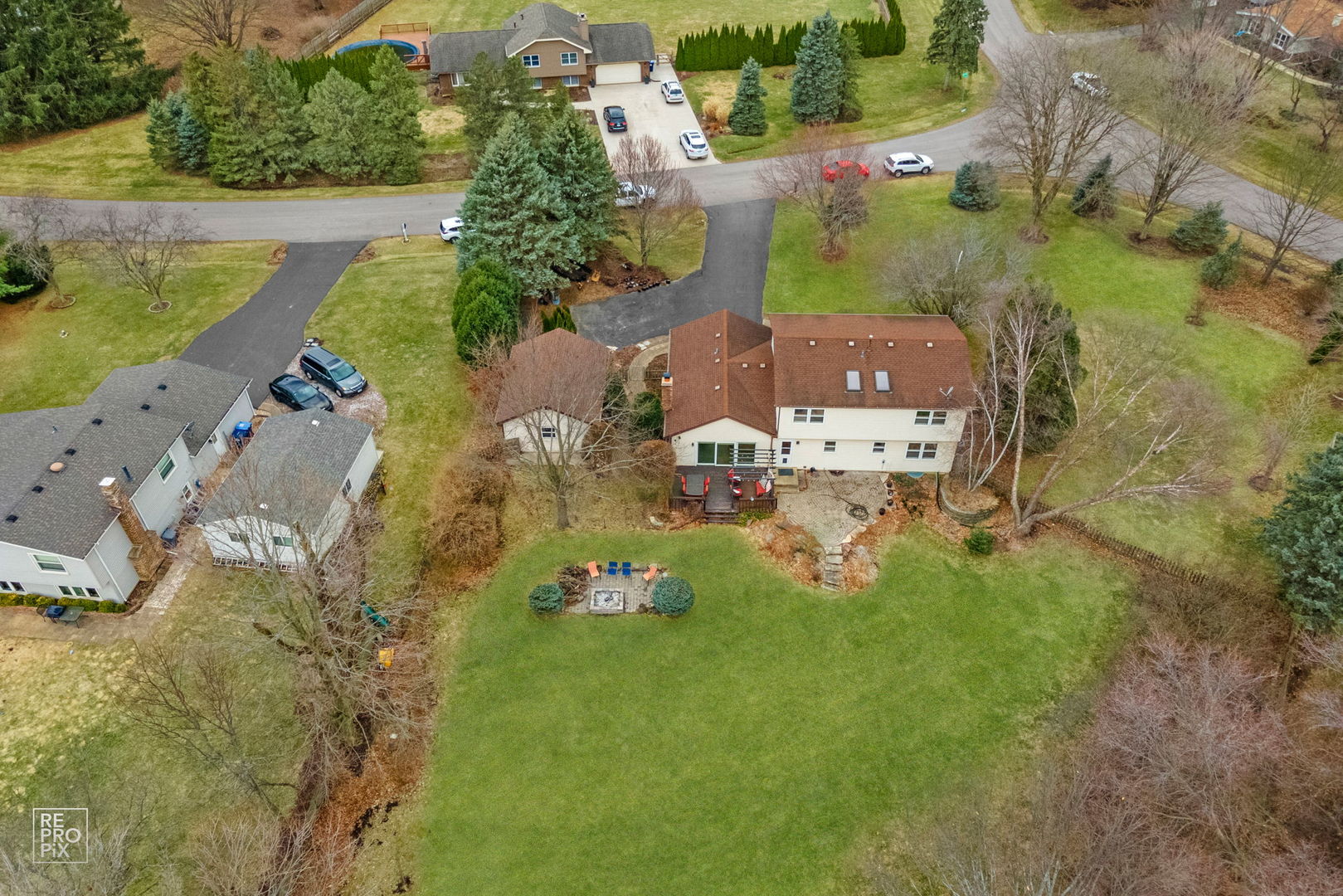 4n535 Foxfield Drive Property Photo 37