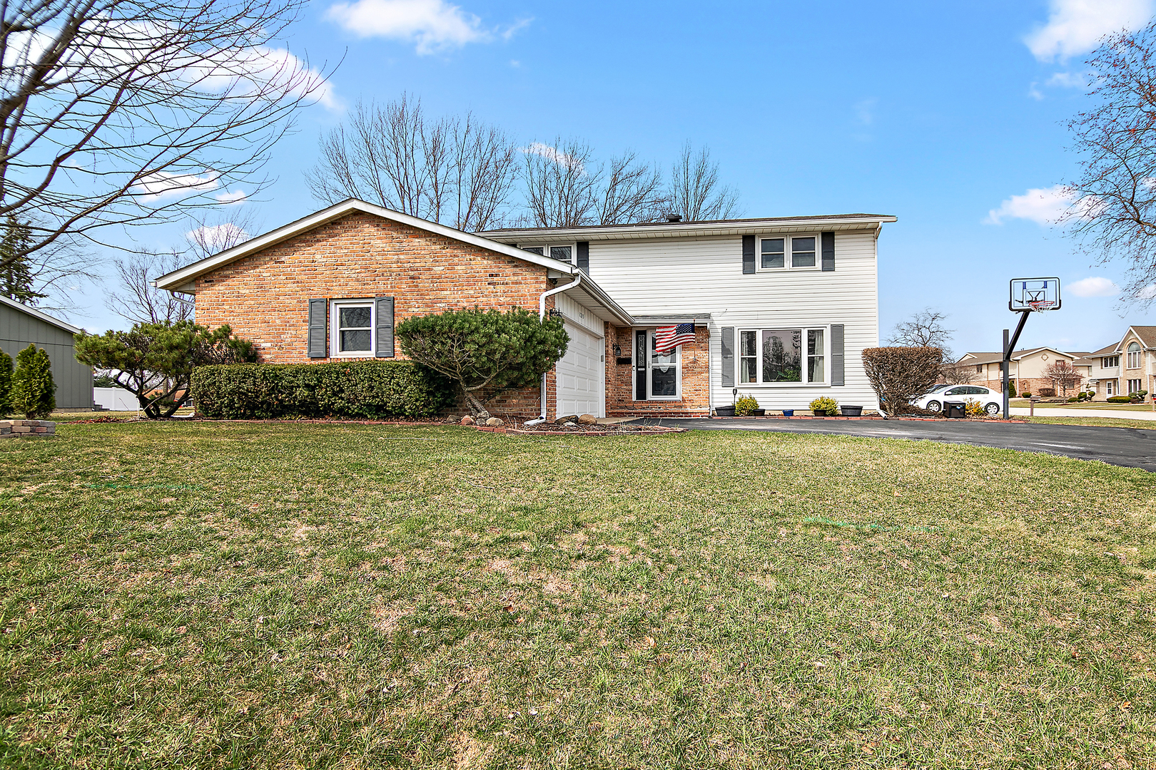 1215 Stratford Drive Property Photo