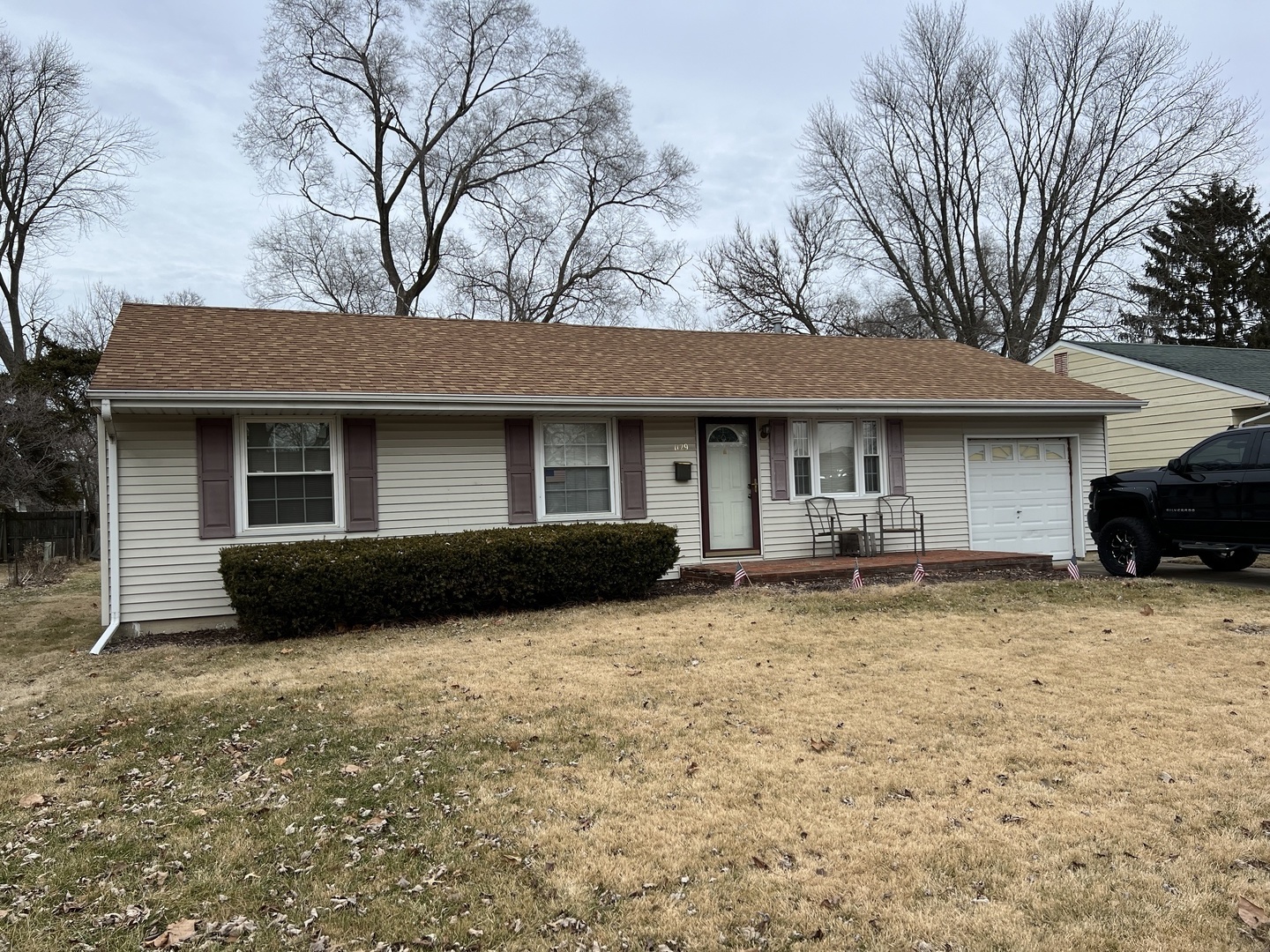 1129 Englewood Drive Property Photo