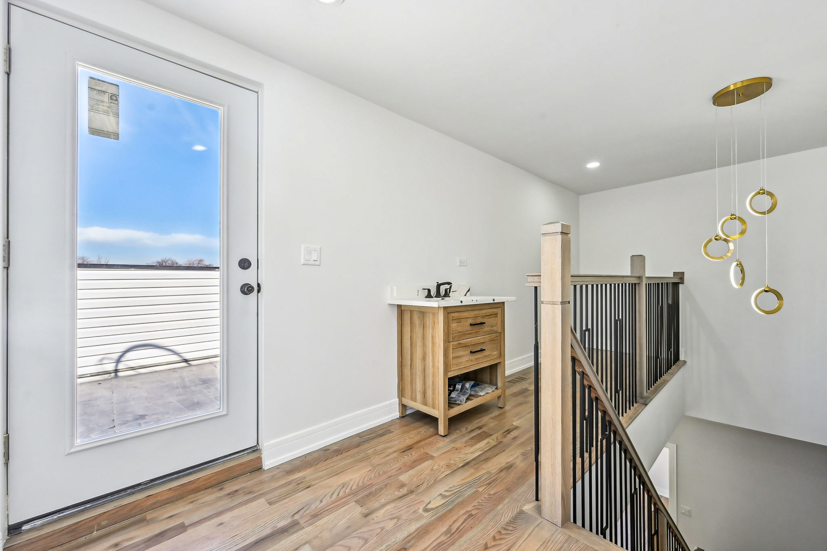 940 N Karlov Avenue Property Photo 38