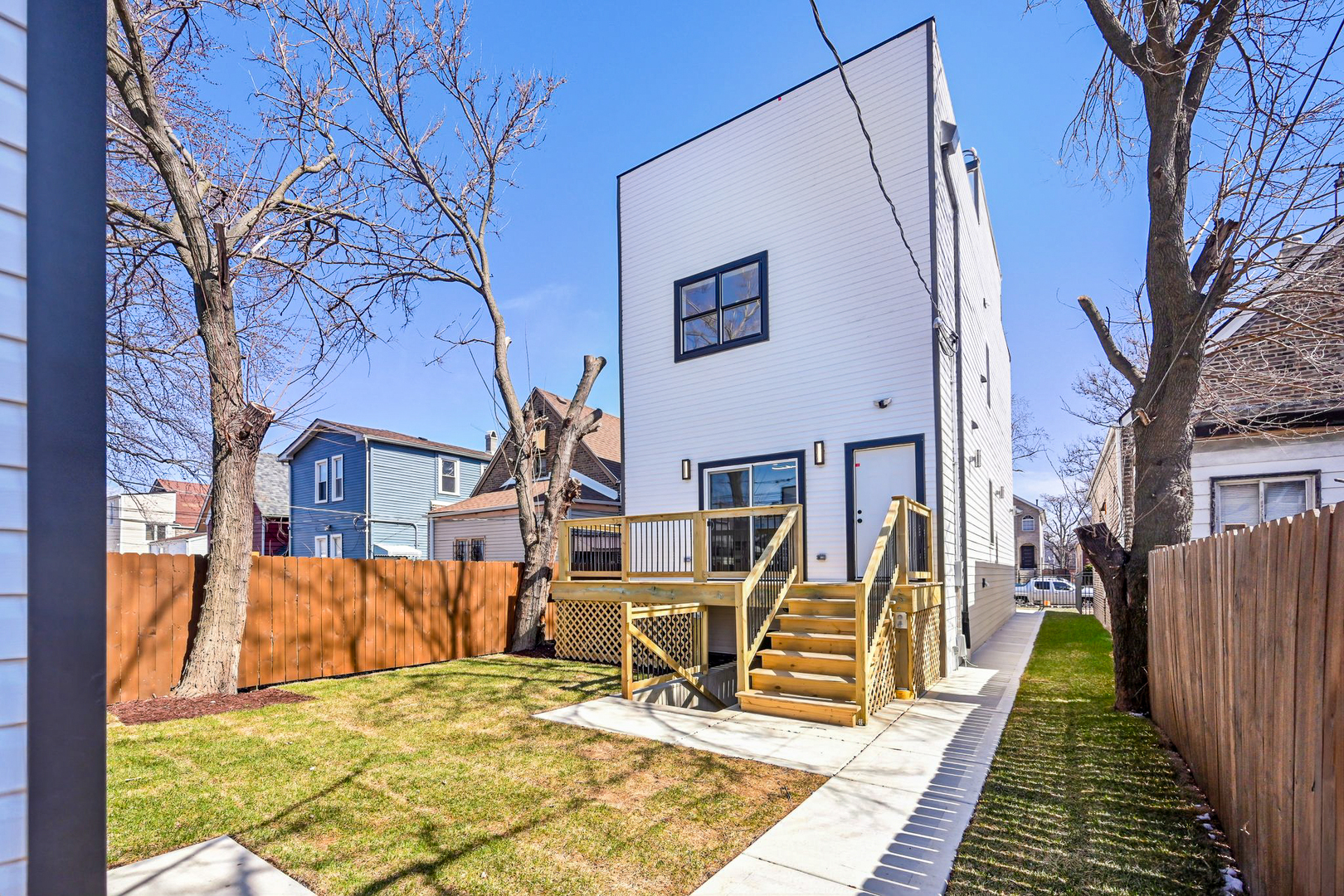 940 N Karlov Avenue Property Photo 49