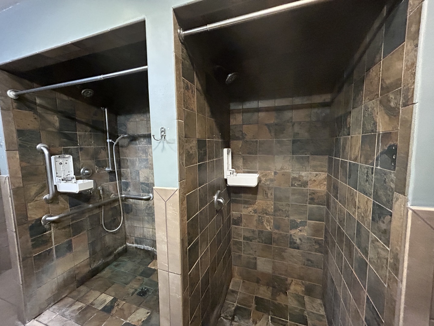 3 N Randall Road Property Photo 16