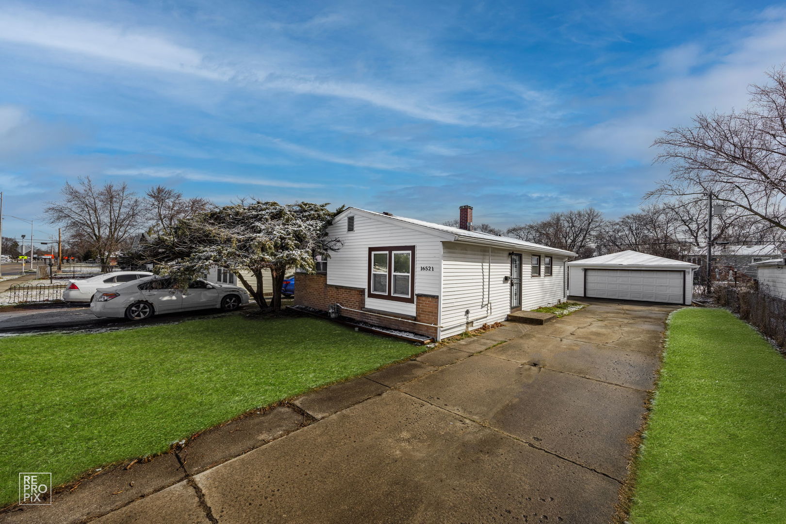 16521 Wood Street Property Photo