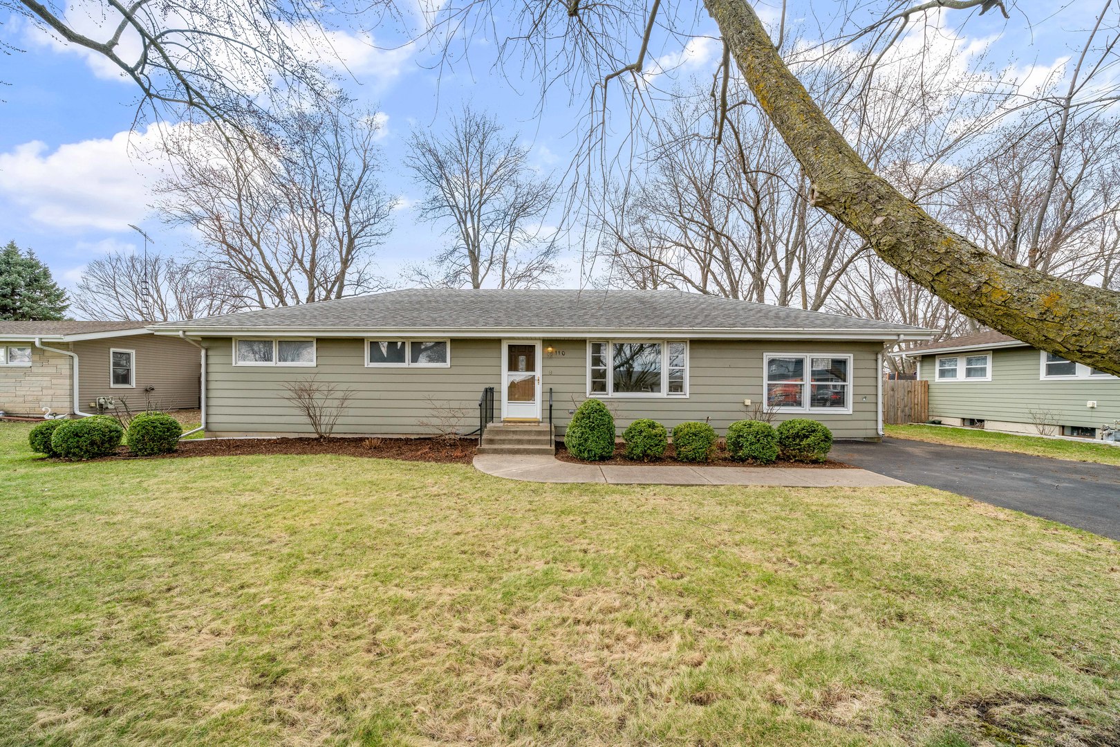 110 Cook Court Property Photo