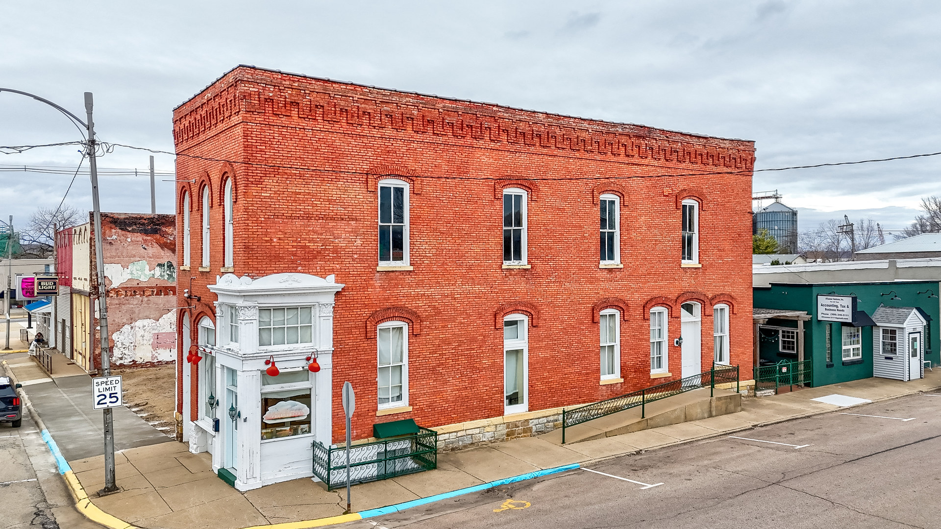 233 5th Street Property Photo