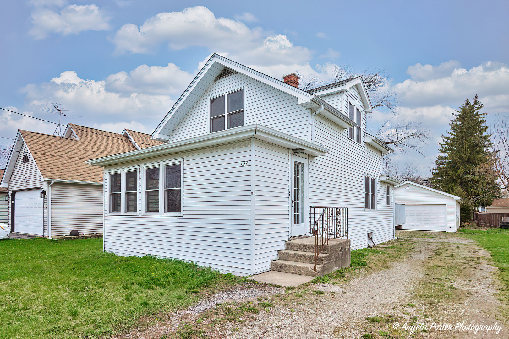 127 Kent Avenue Property Photo