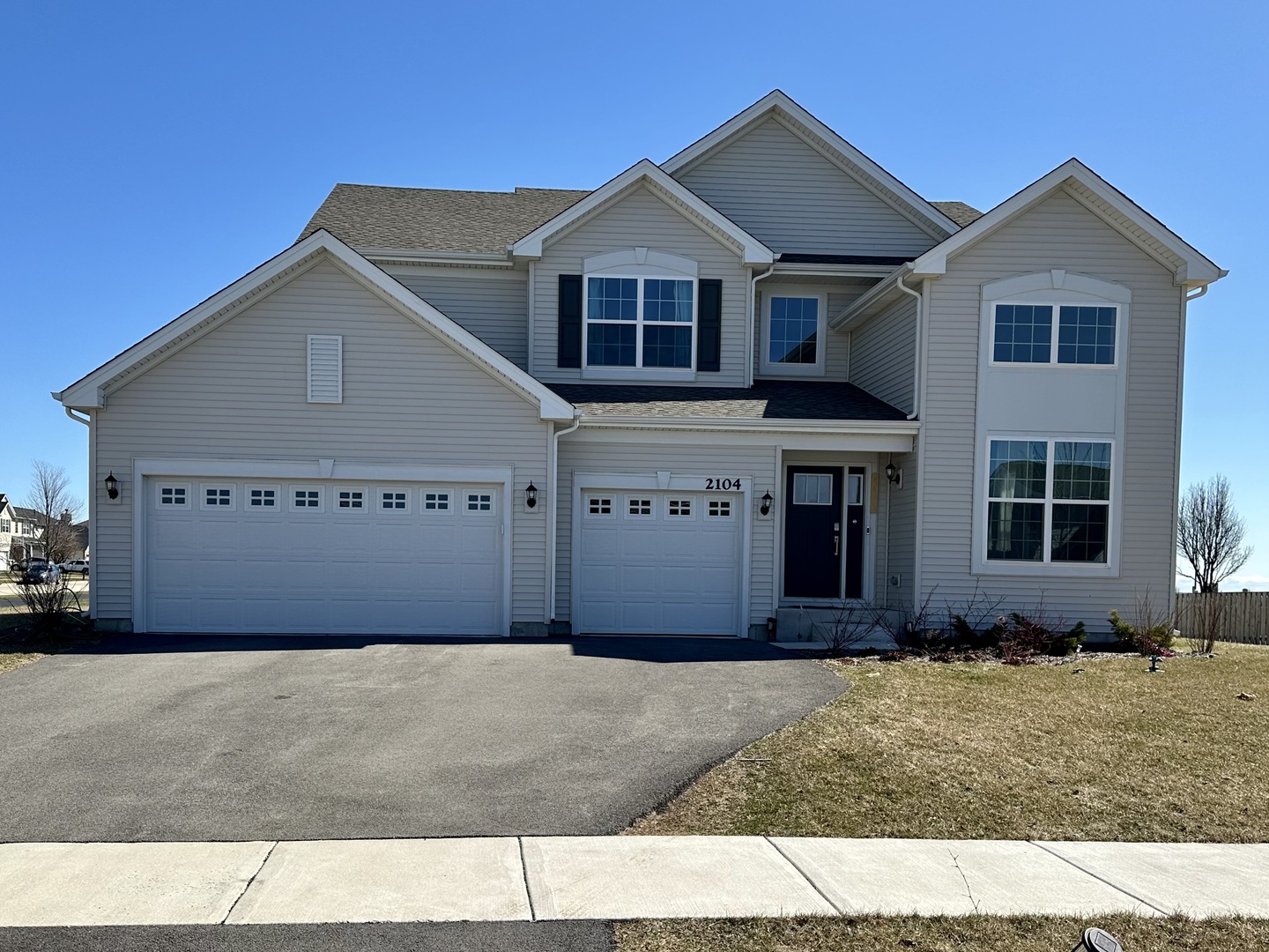 2104 Tremont Avenue Property Photo