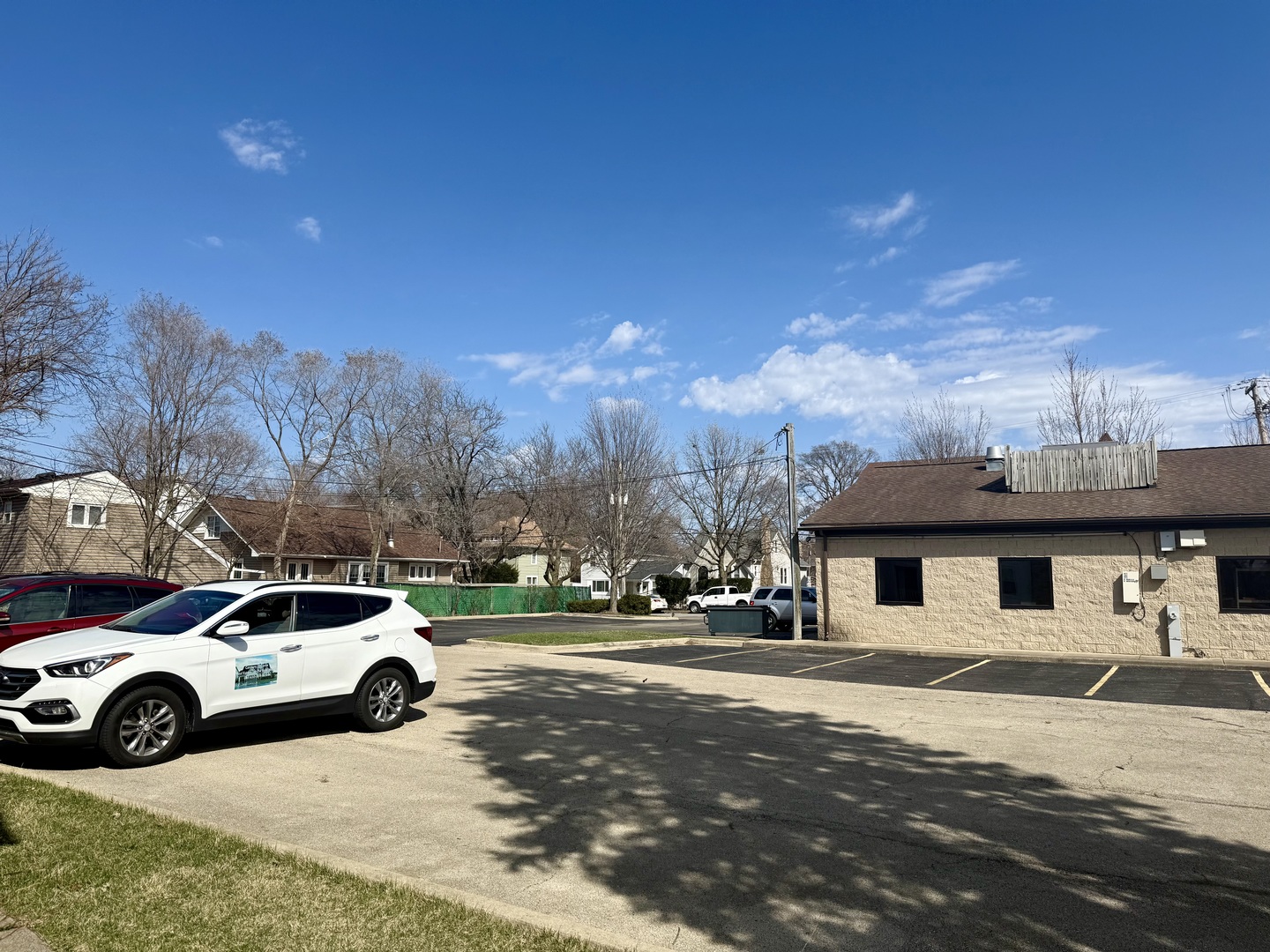 818 E New York Street Property Photo 4