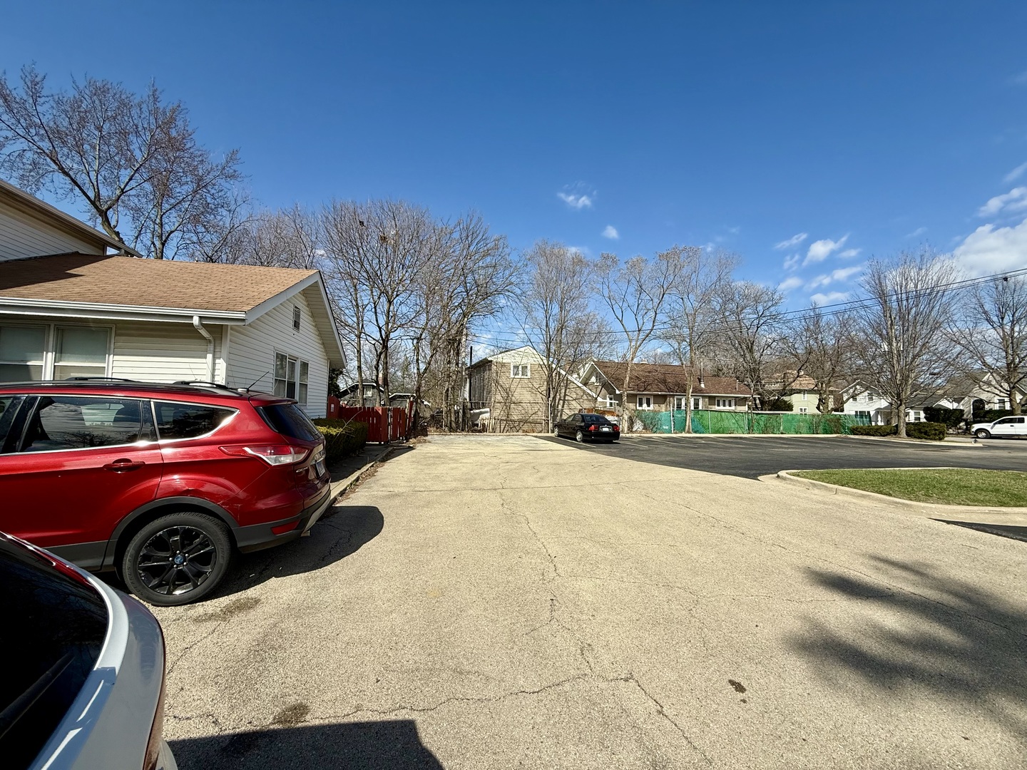 818 E New York Street Property Photo 5