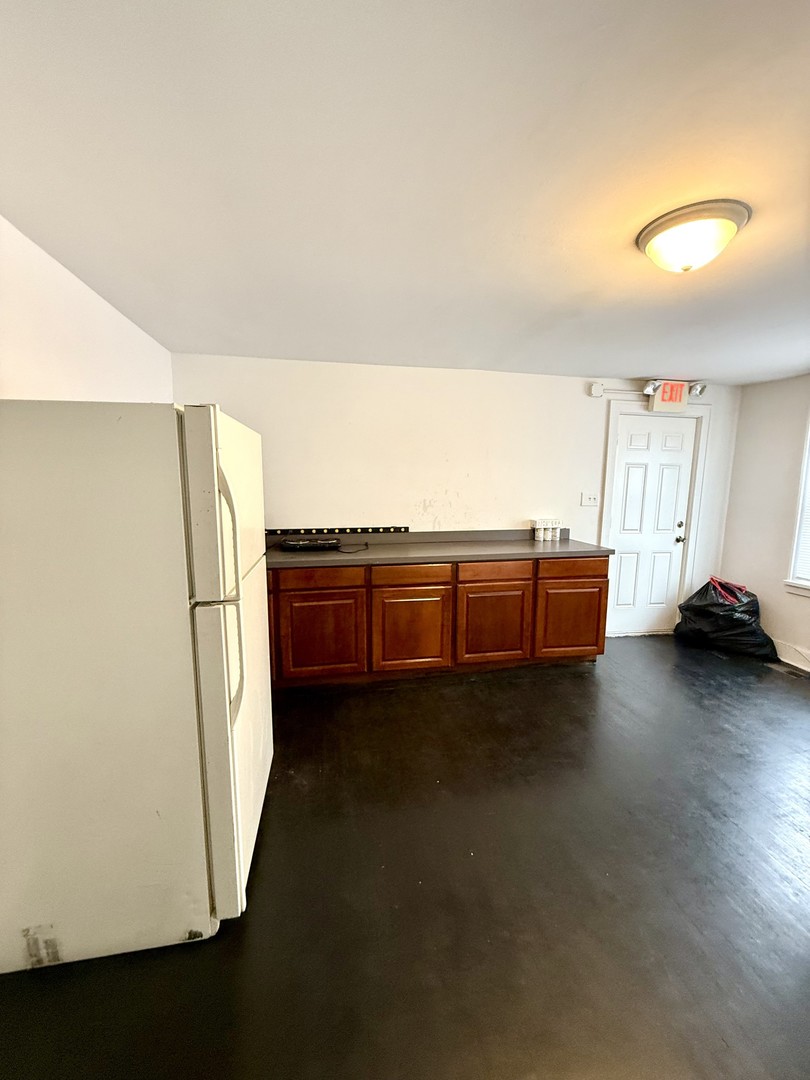 818 E New York Street Property Photo 11