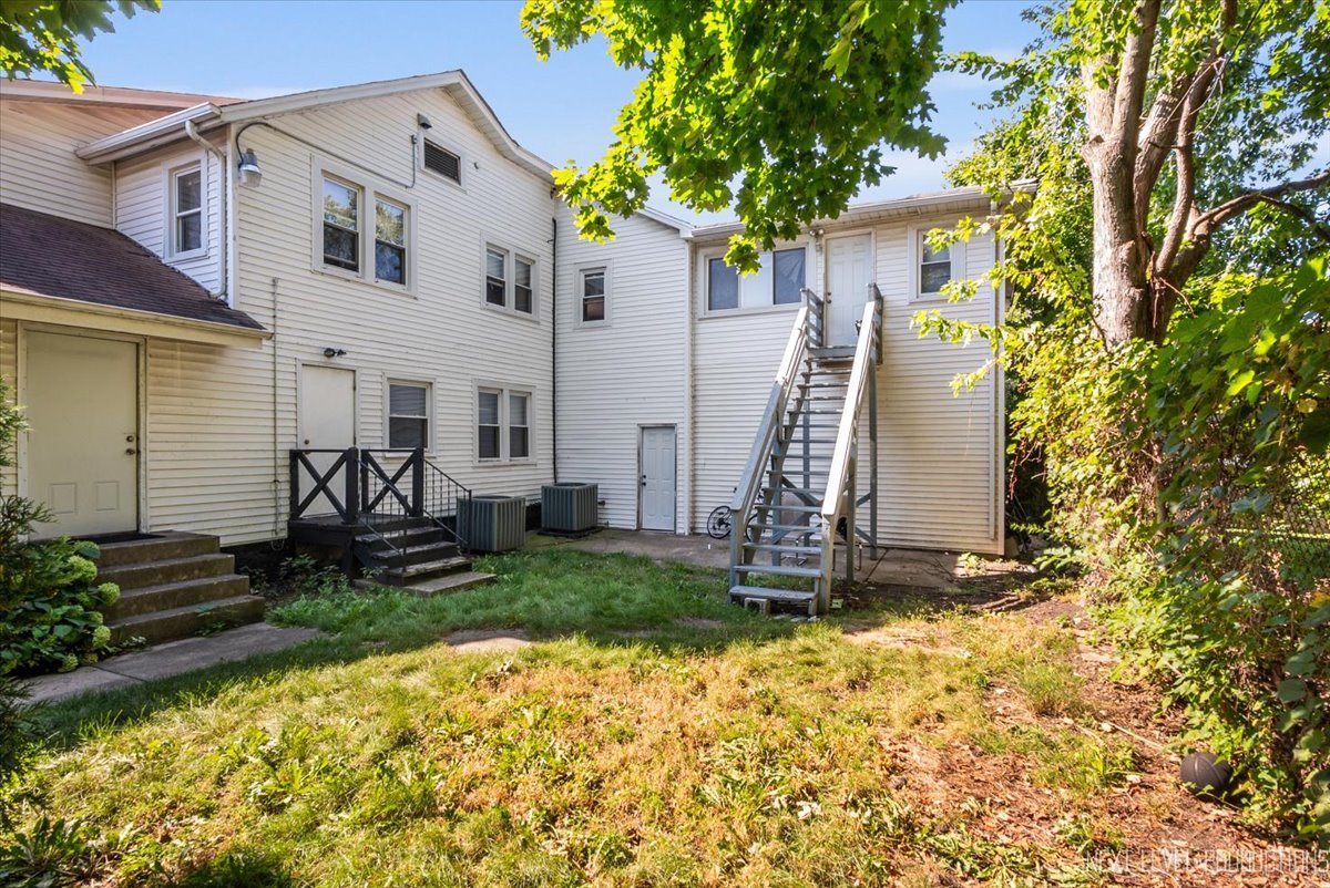 818 E New York Street Property Photo 21
