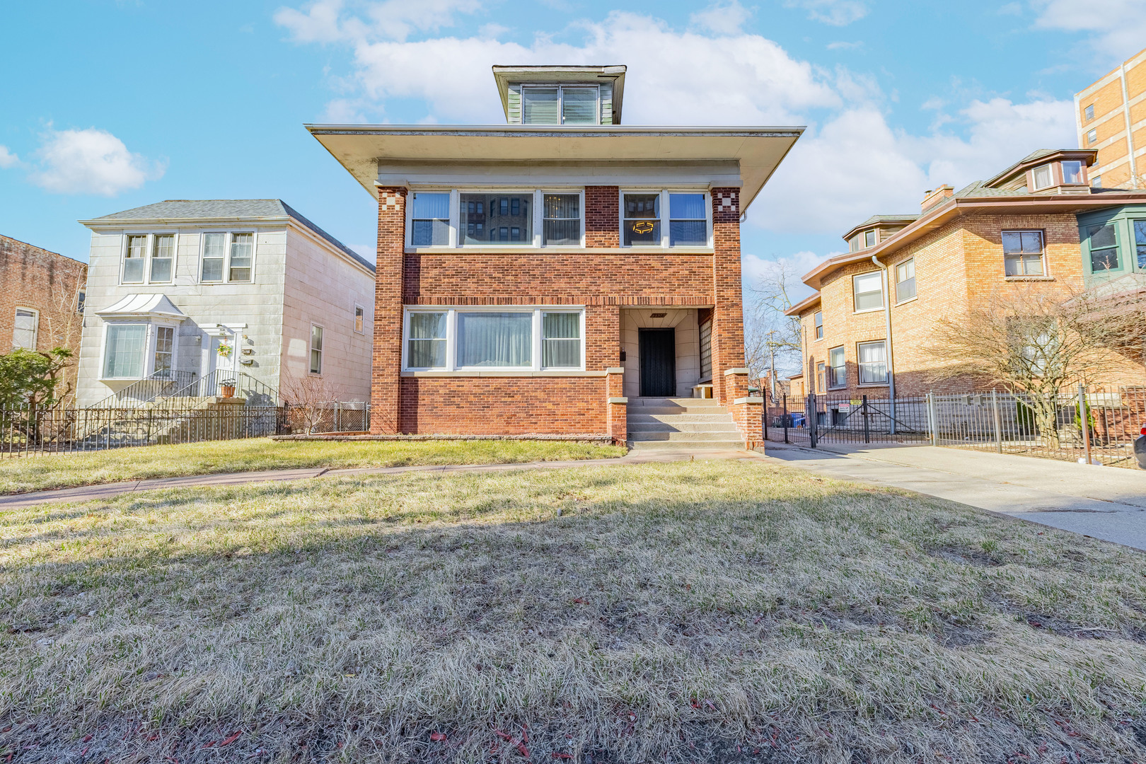 7324 S South Shore Drive 1 Property Photo