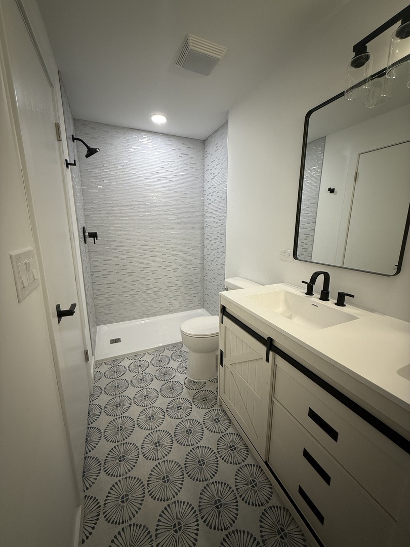 8010 Latrobe Avenue Property Photo 10