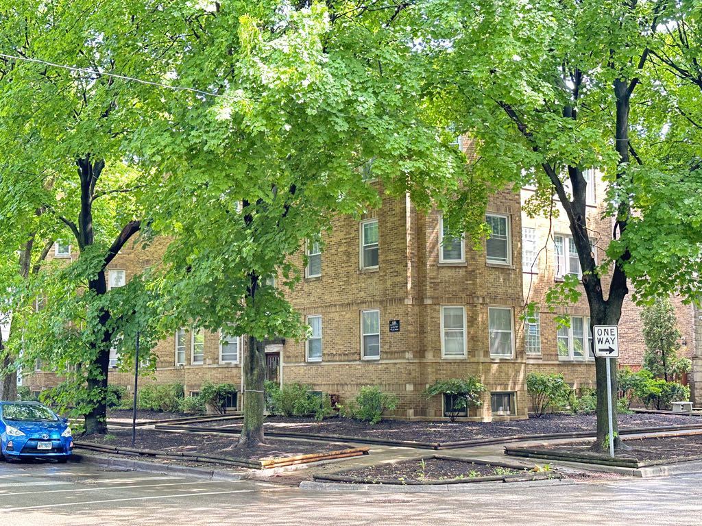 3711 N Hoyne Avenue 2 Property Photo