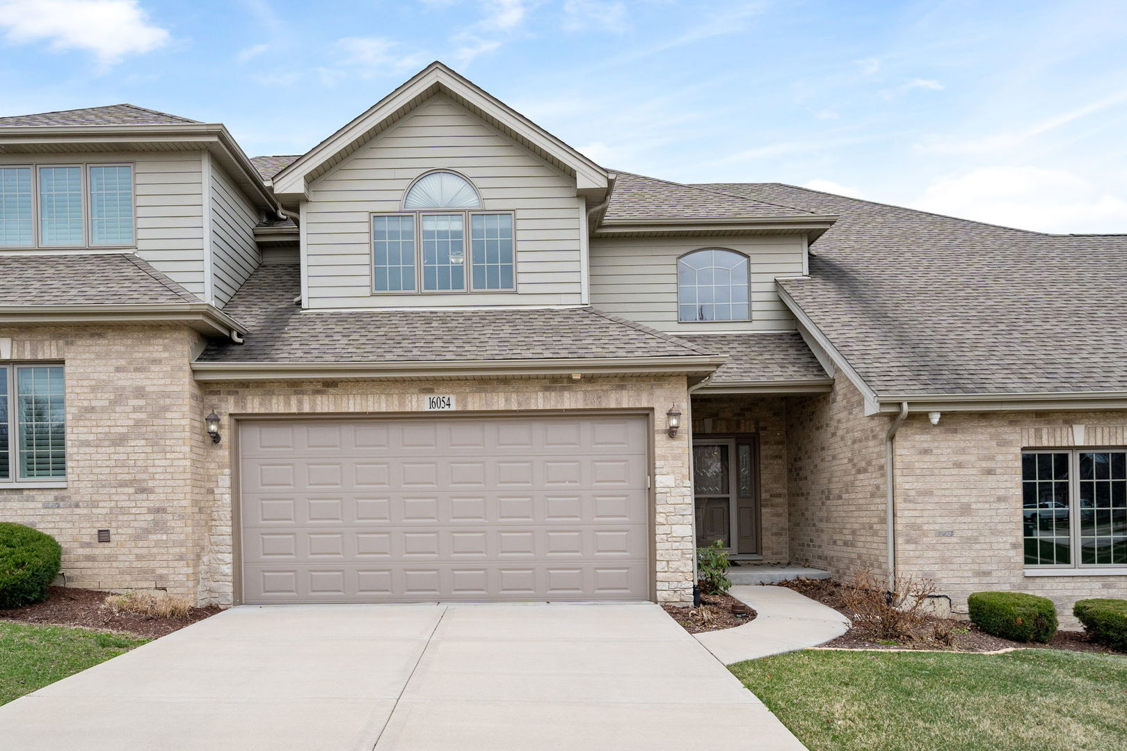 16054 S Alissa Court Property Photo 1
