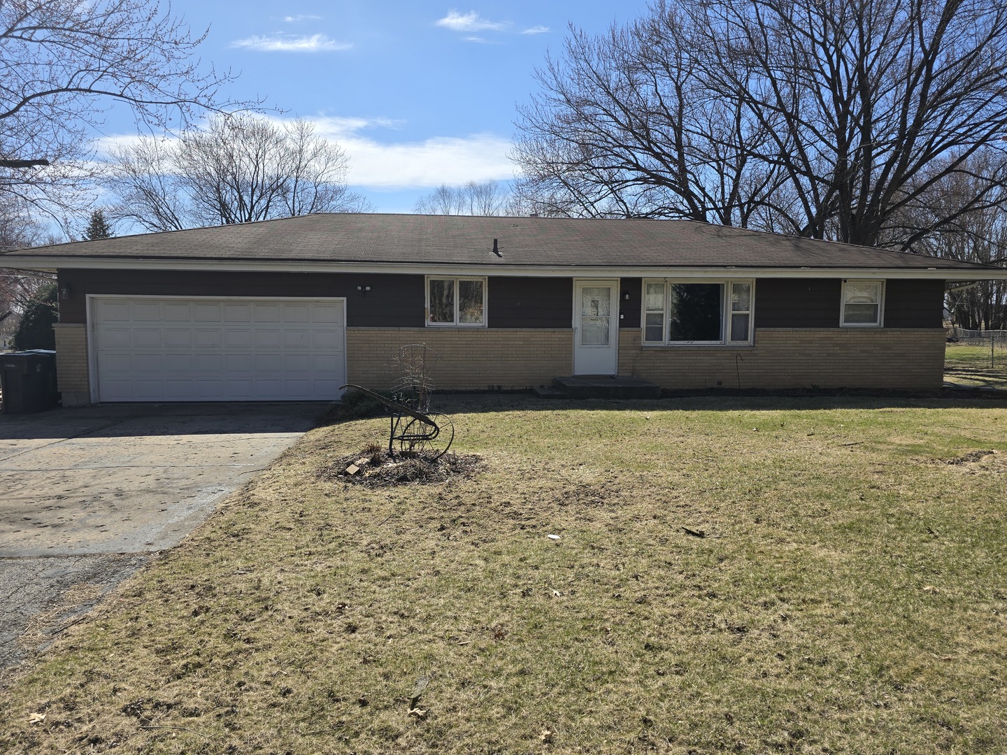 Winnebago High School Real Estate Listings Main Image