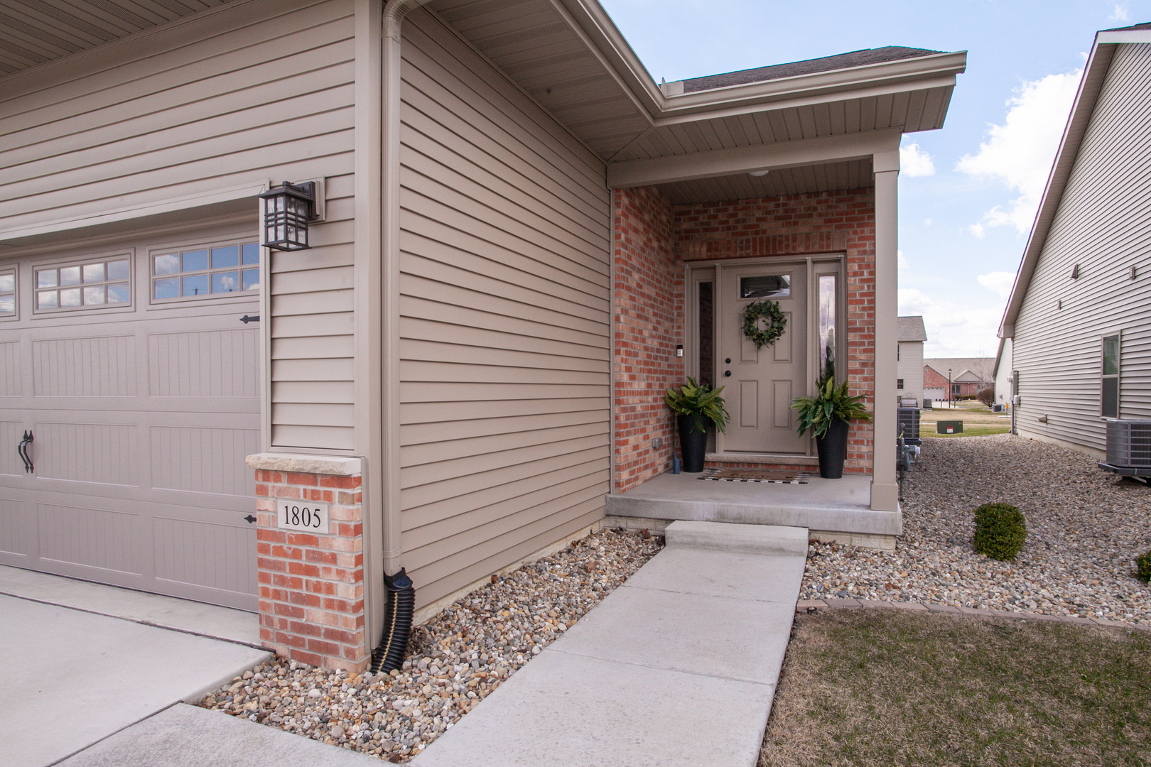 1805 Glenbridge Road Property Photo 2