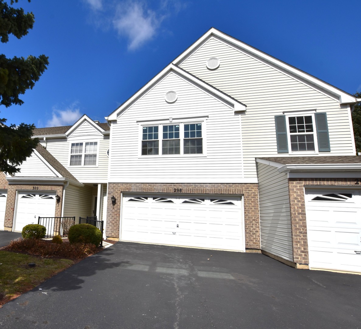 60148 Real Estate Listings Main Image