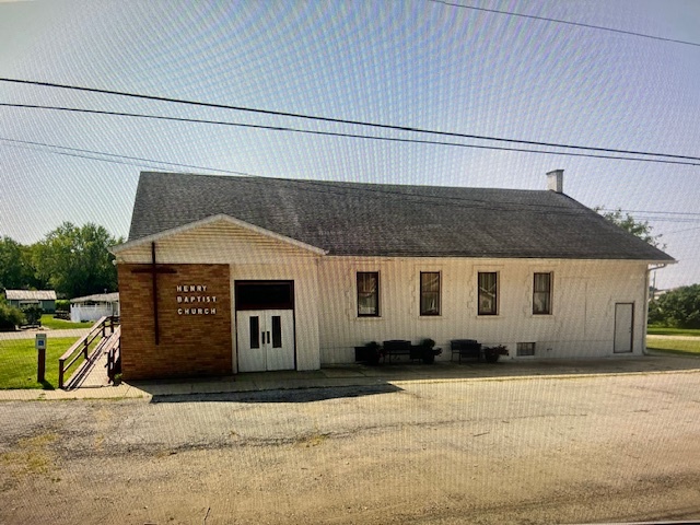 902 Western Avenue Property Photo