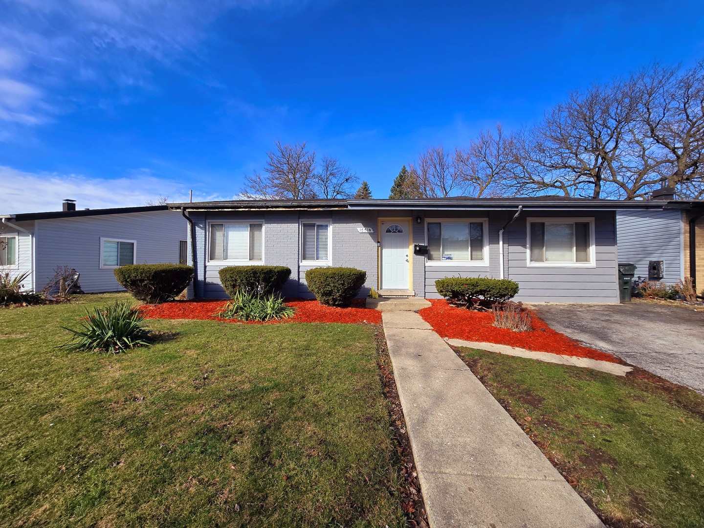 154 Real Estate Listings Main Image