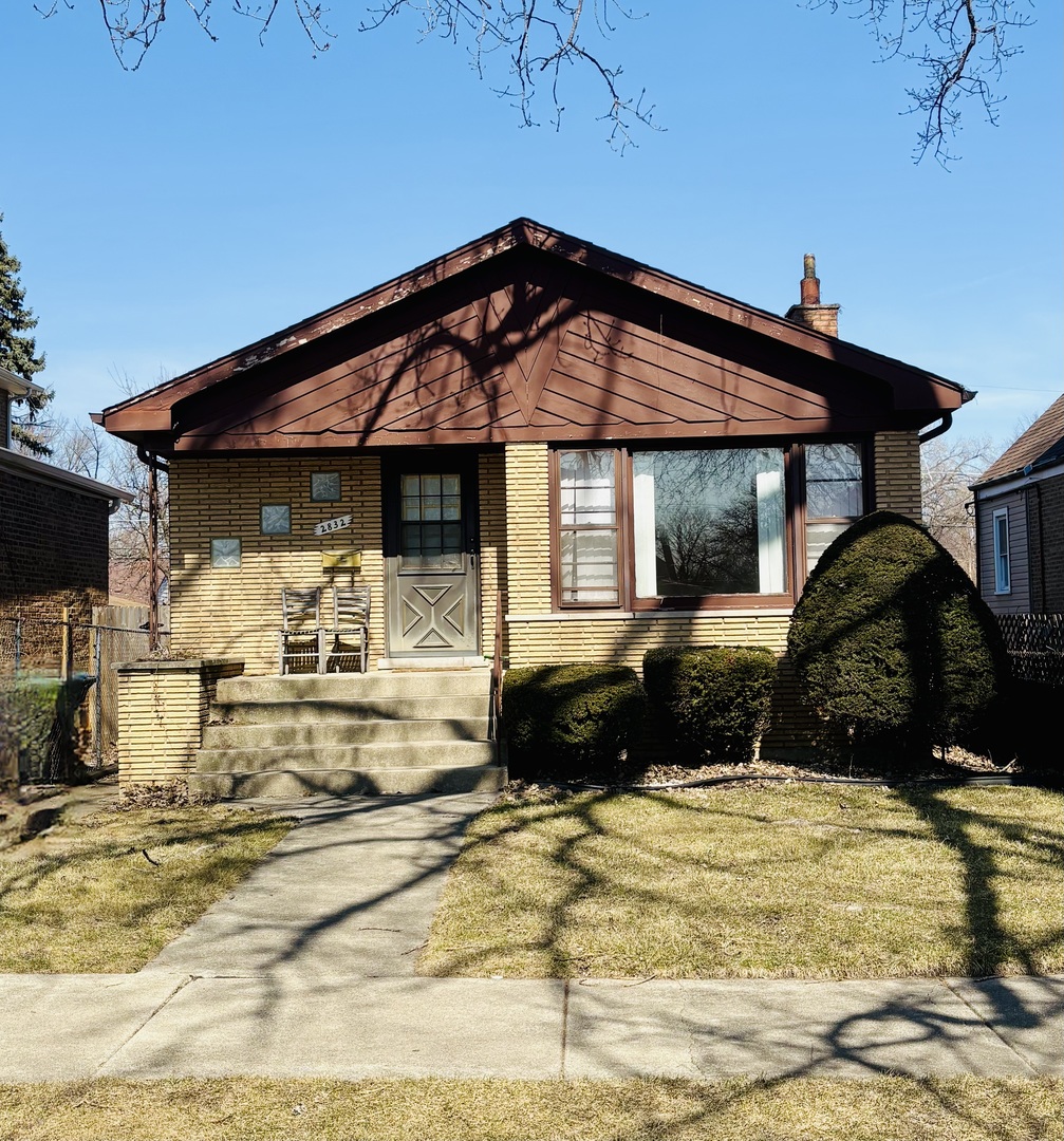 2832 W 98th Place Property Photo