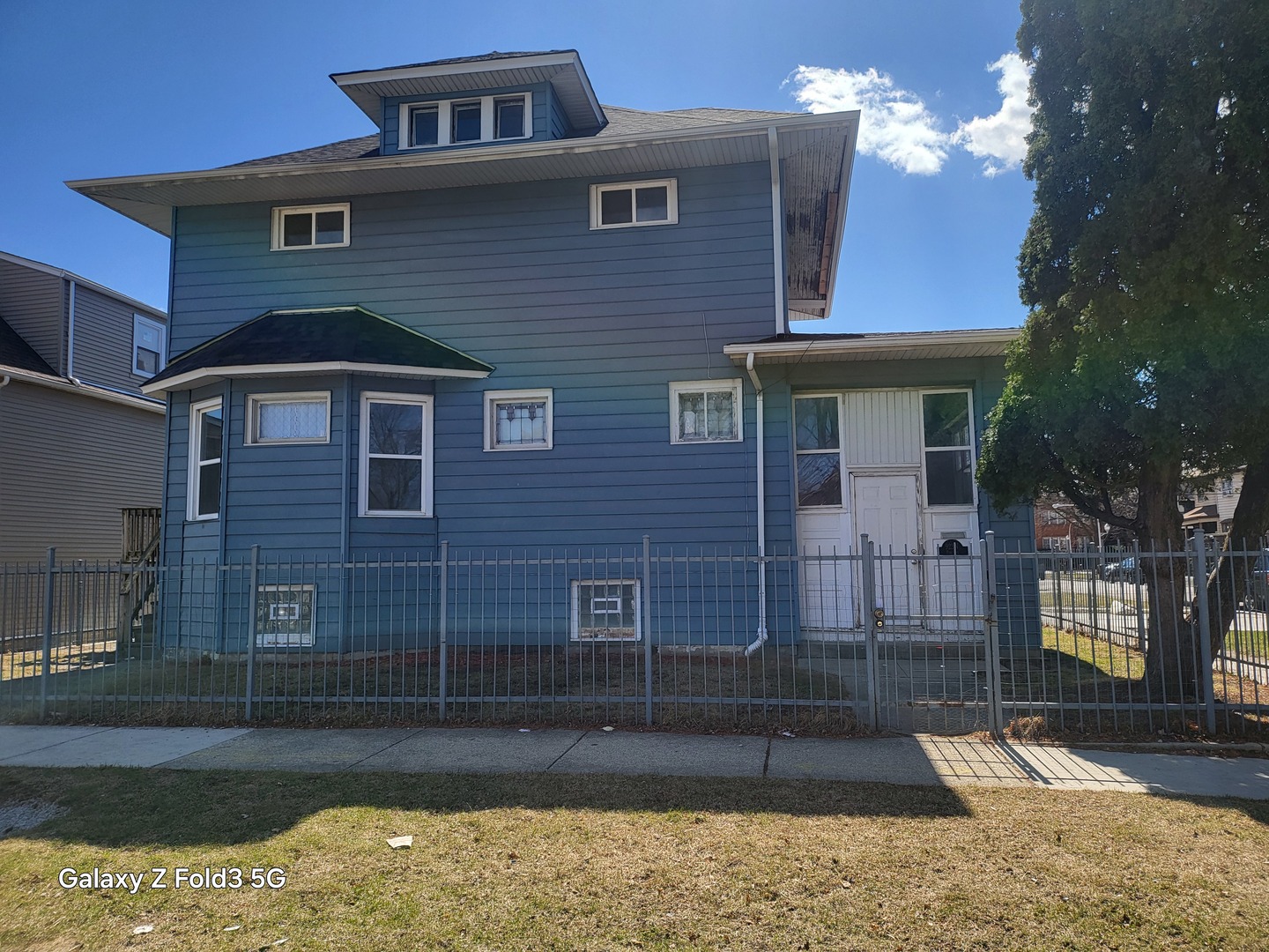 923 N Pine Avenue Property Photo