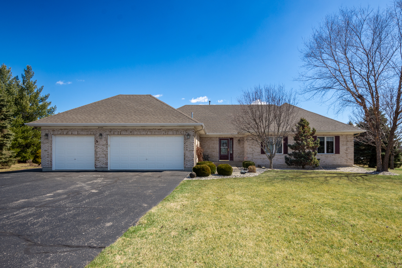 8404 Squirrel Drive Property Photo
