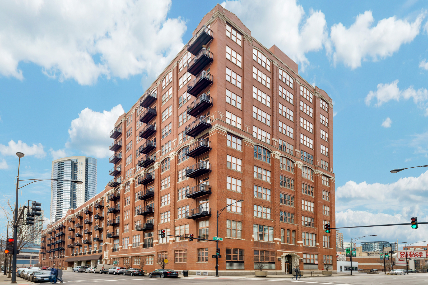 360 W Illinois Street 10f Property Photo