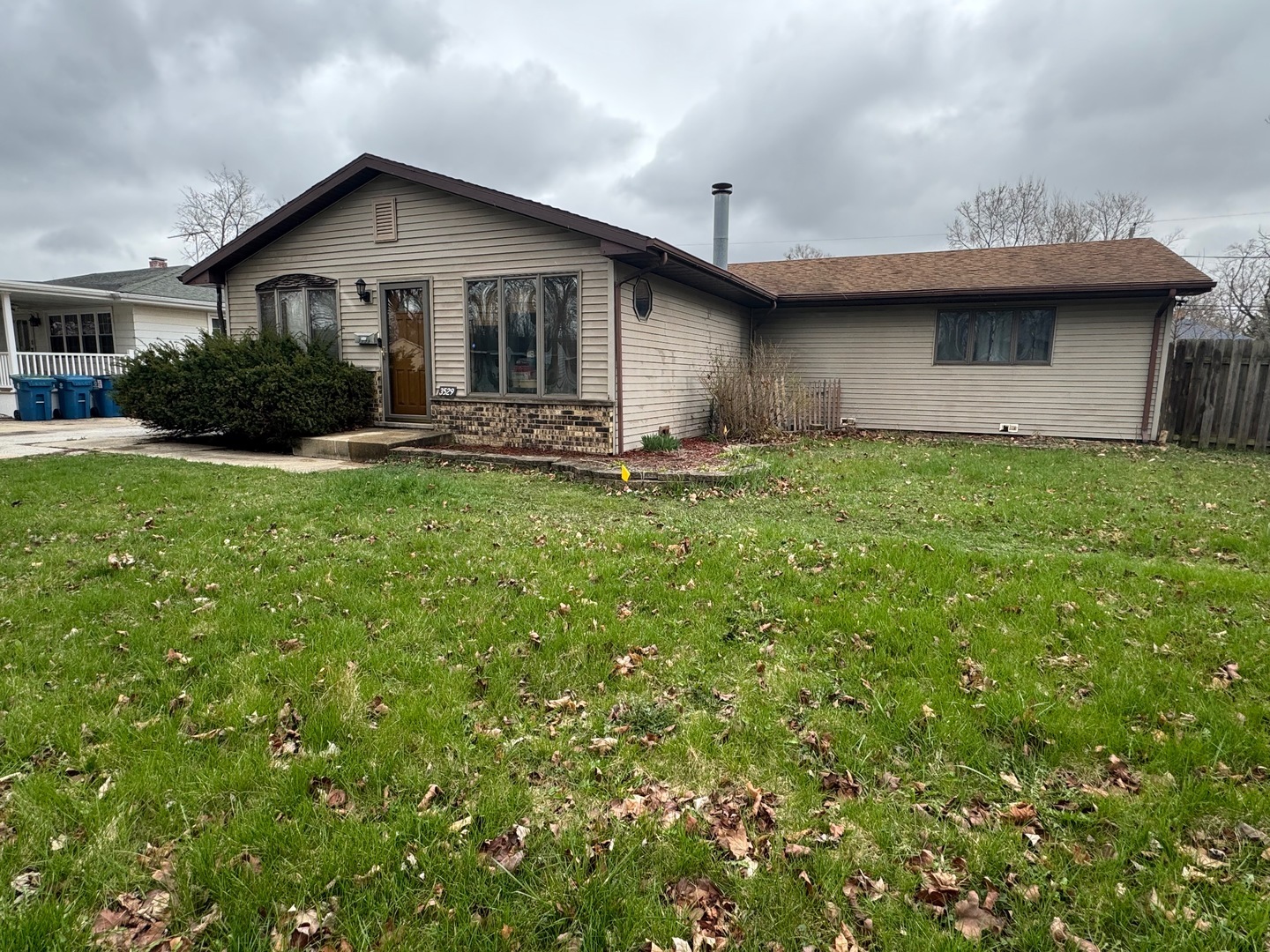 3529 Carpenter St Property Photo