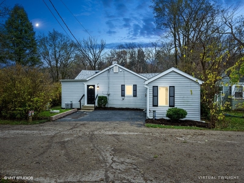 21621 W Cedar Ave Property Photo