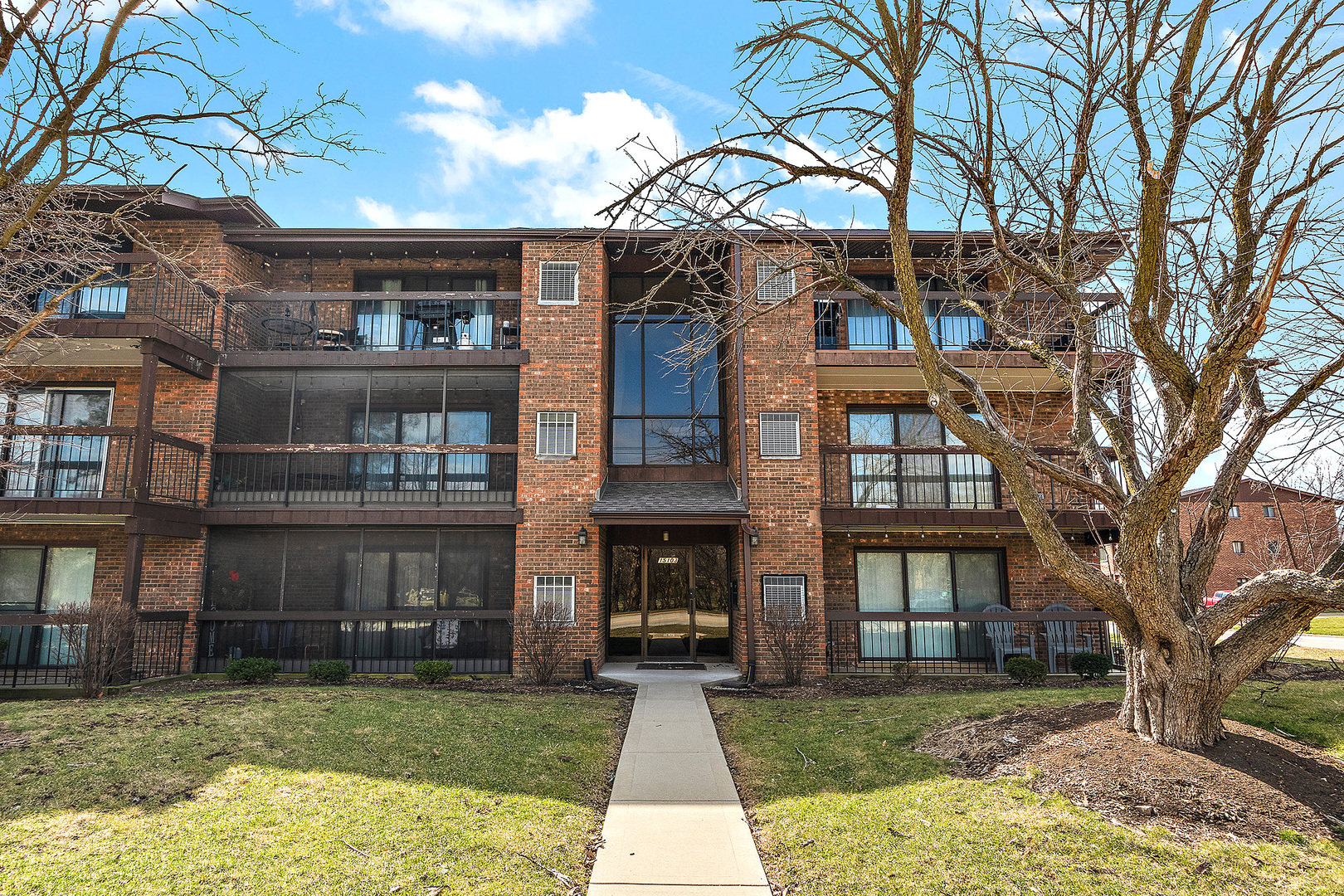 15103 Quail Hollow Drive 602 Property Photo