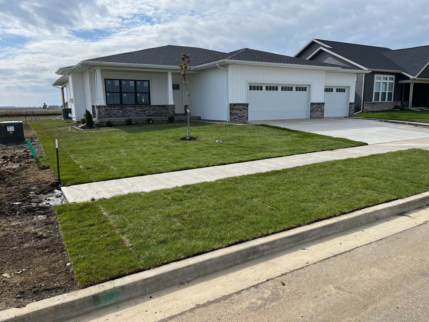 2477 Stanfield Lane Property Photo