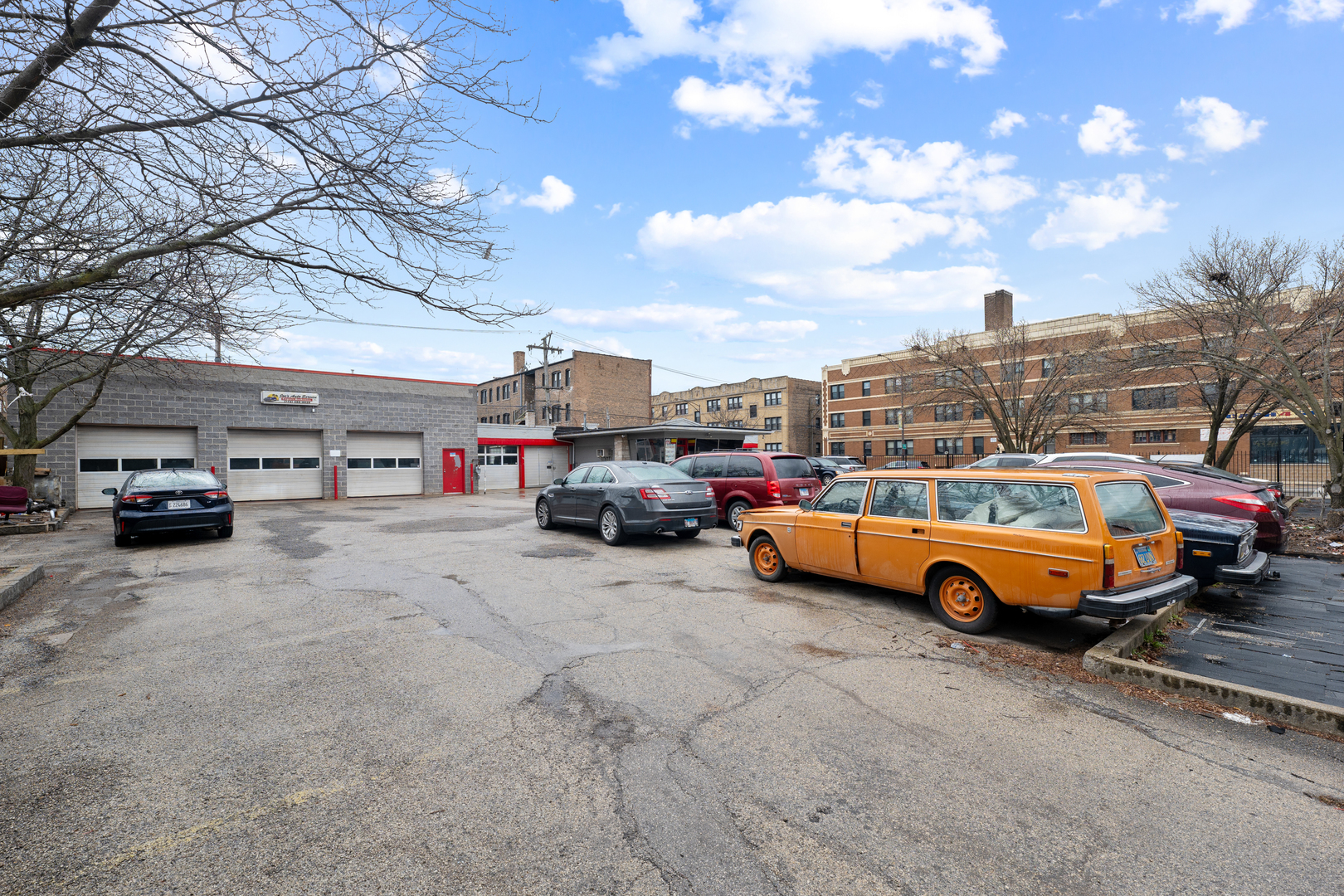 8257 S Racine Avenue Property Photo 3