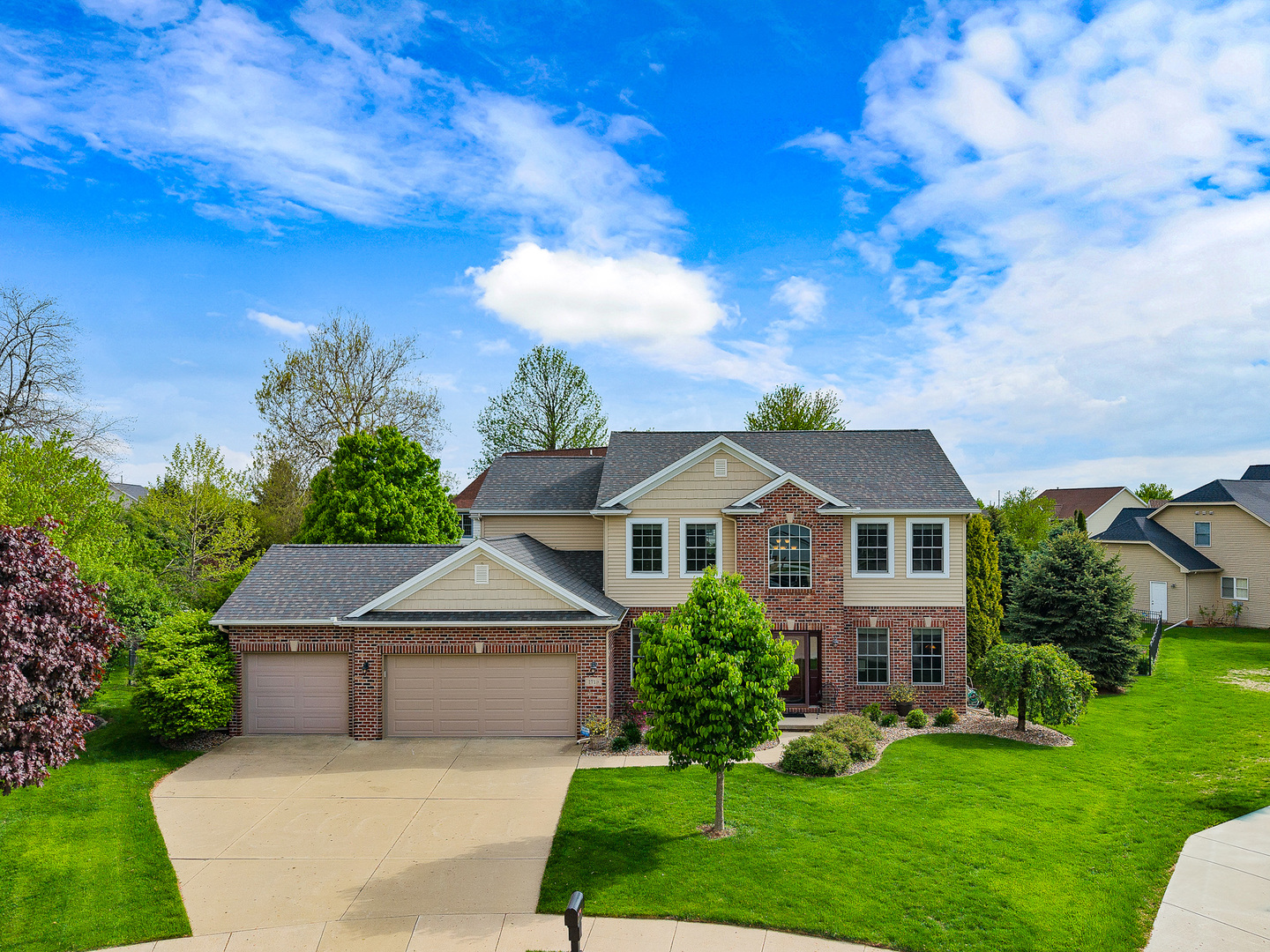 1719 Arborvitae Court Property Photo 1