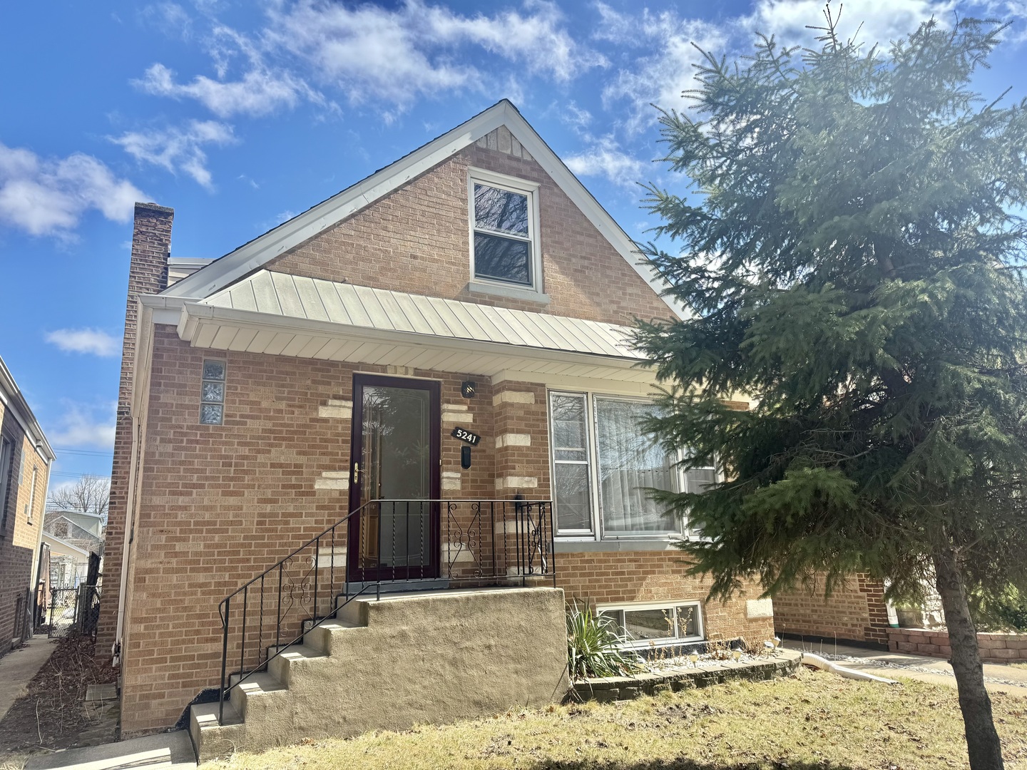 5241 N Mobile Avenue Property Photo