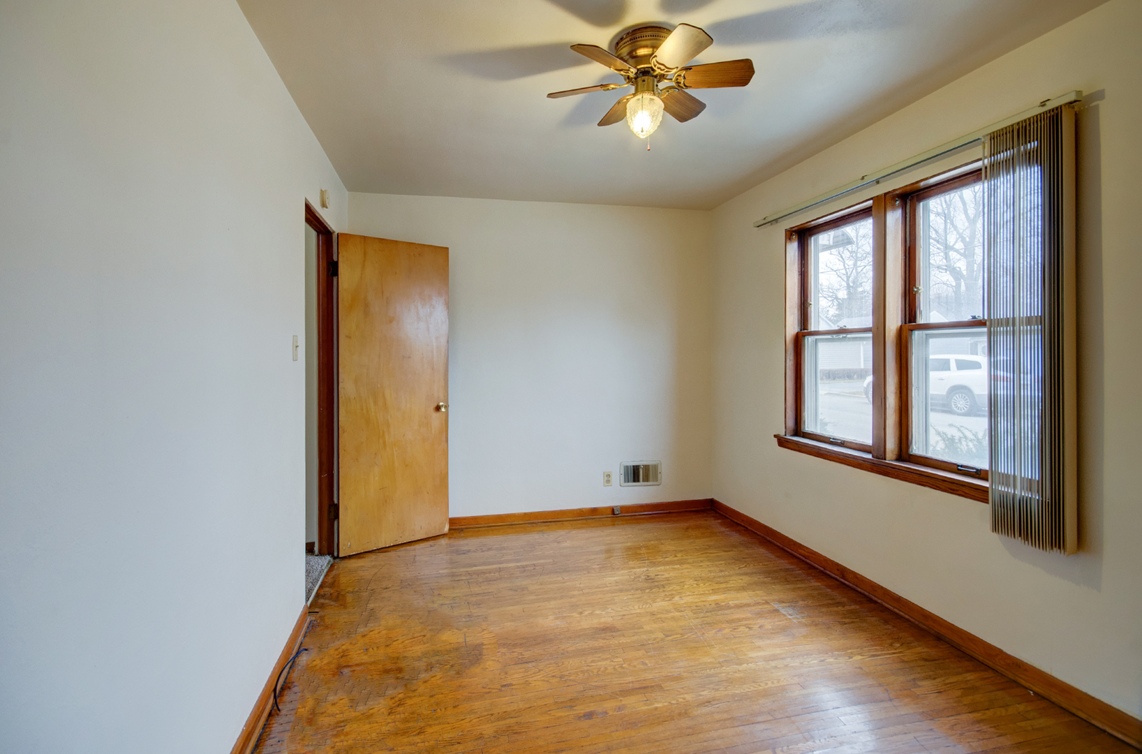 406 Moran Street Property Photo 6