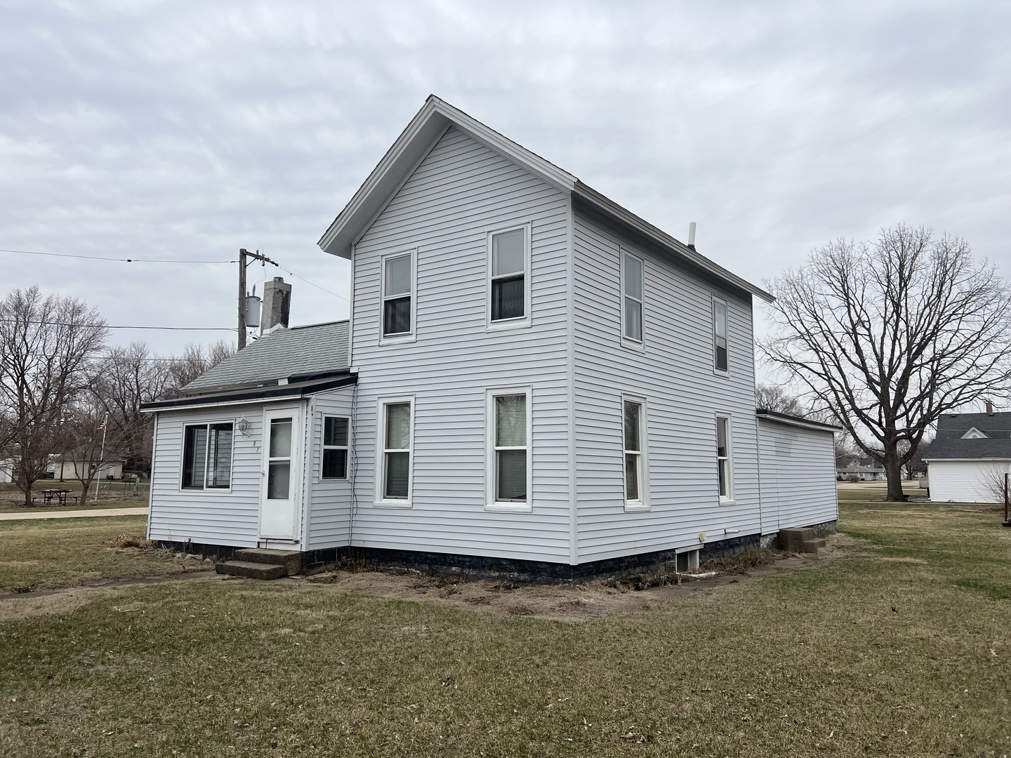 107 N Washington Street Property Photo