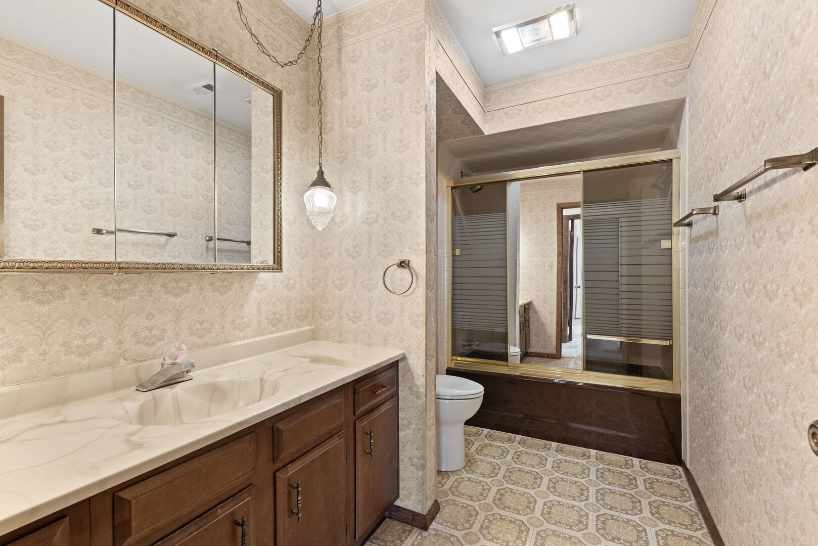 910 Camellia Drive 12 Property Photo 13