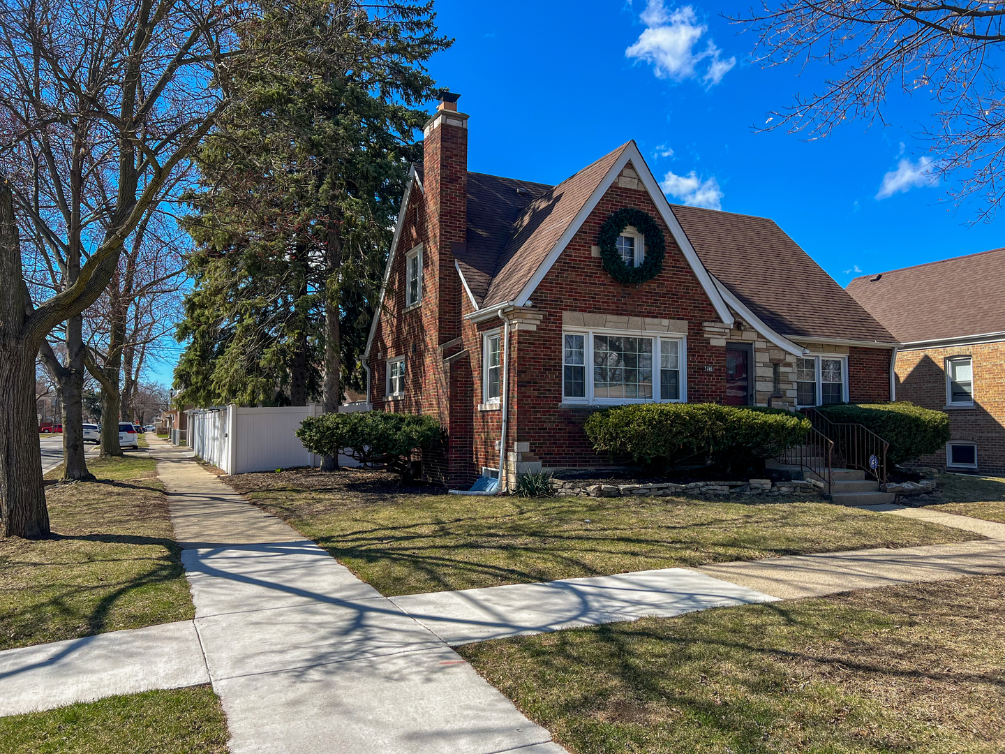 3746 Wesley Avenue Property Photo