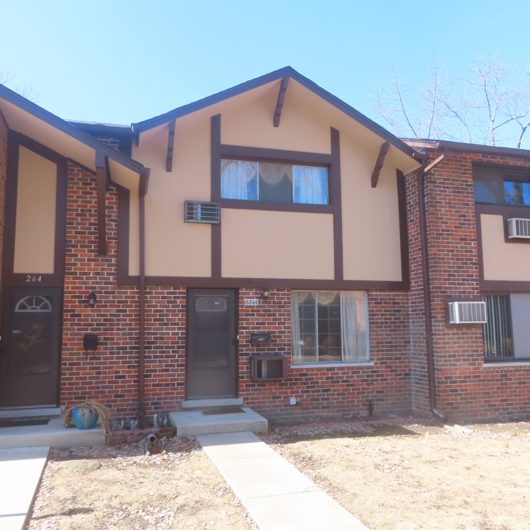 1s262 Windsor Lane Property Photo