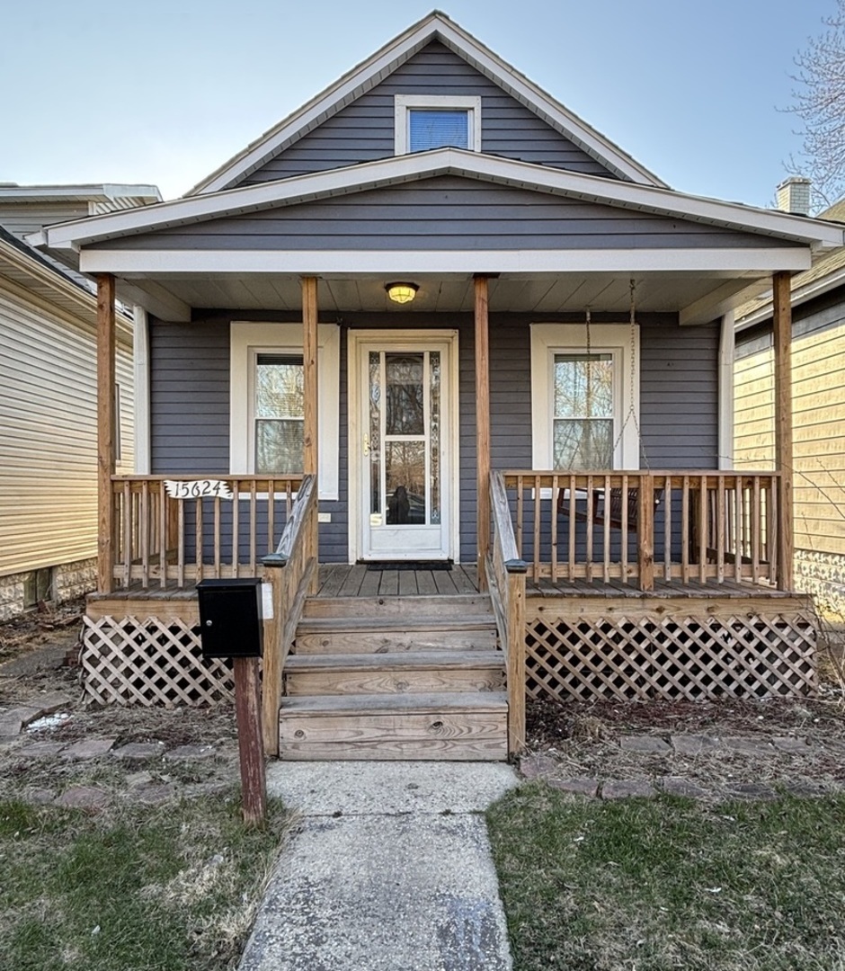 15624 Lowe Avenue Property Photo