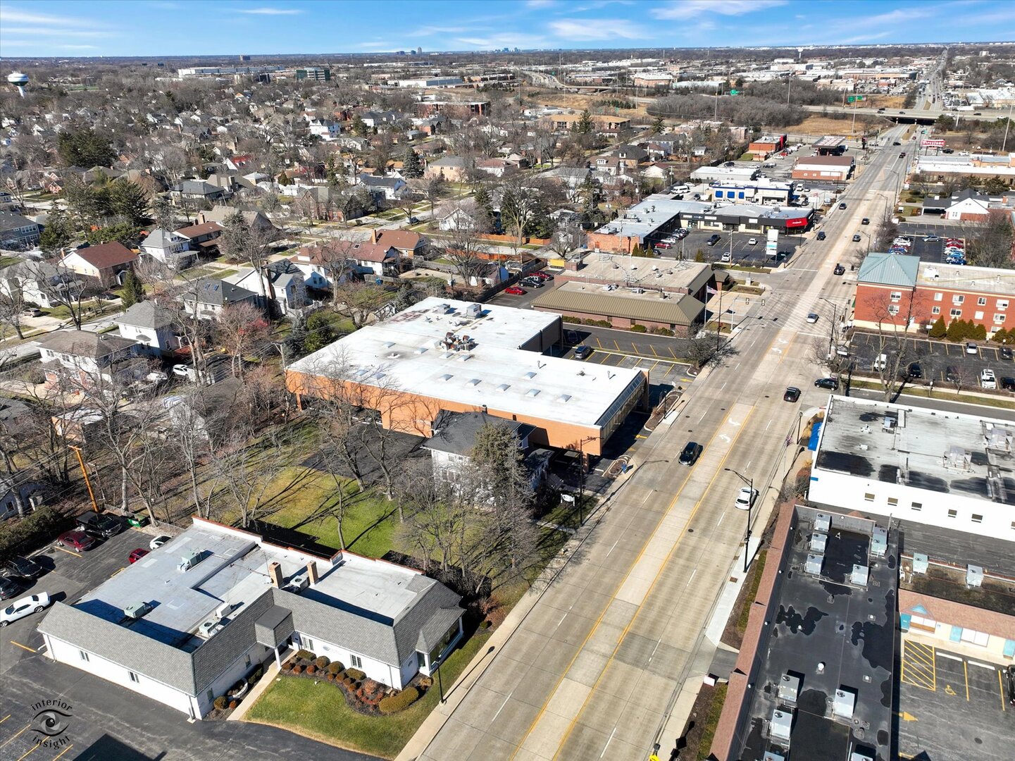 386 N York Street Property Photo 4